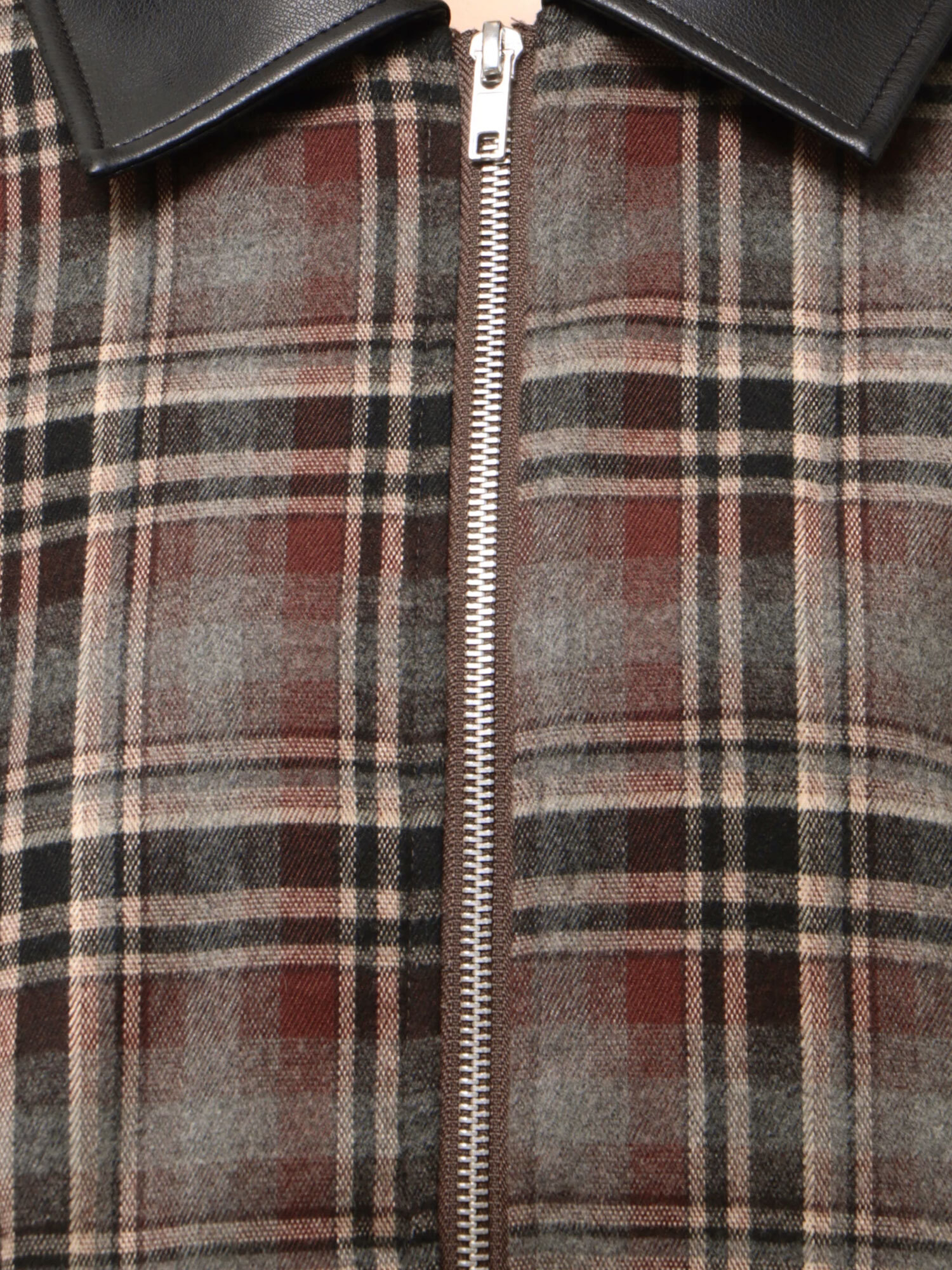 03_085