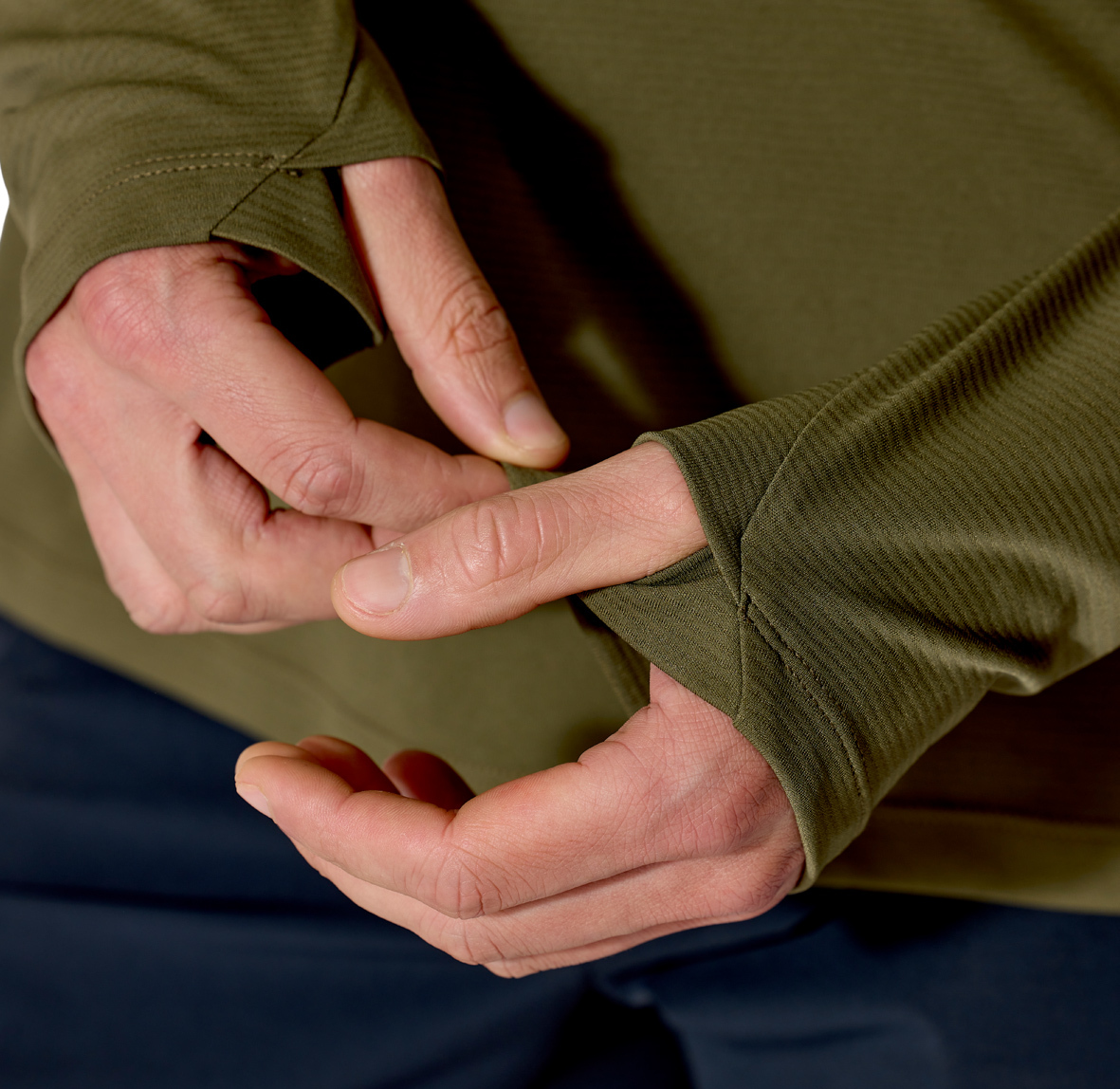 Force_Hoody_Olive_QCC_20_OLV_model_3613