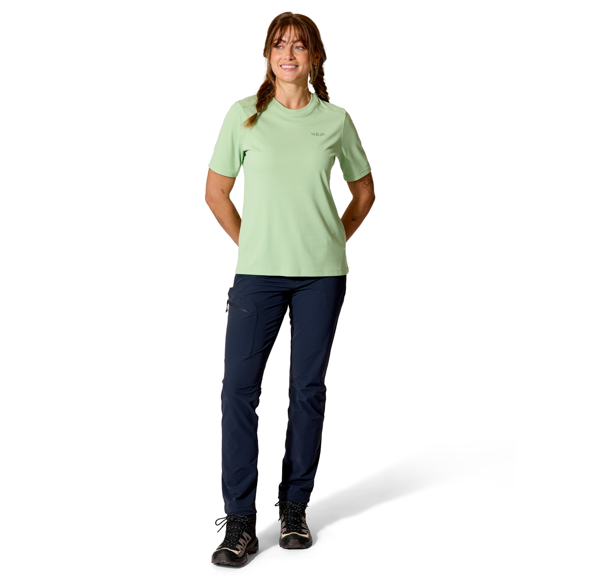 Womens_Force_Tee_FigGreen_QCC_25_FGR_model_0810