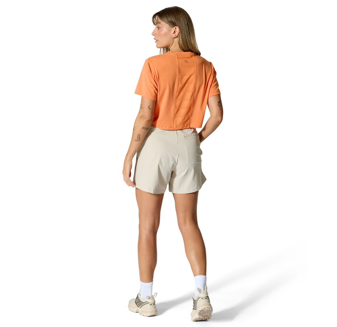 Womens_Harpur_Shorts_Pebble_QFW_33_PBE_Model_7532