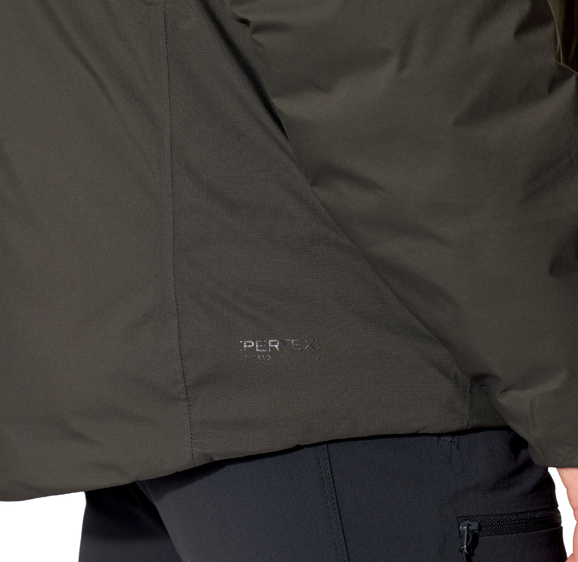 Microlight_Shield_Jacket_DarkArmy_QDC_07_DAY_model_31