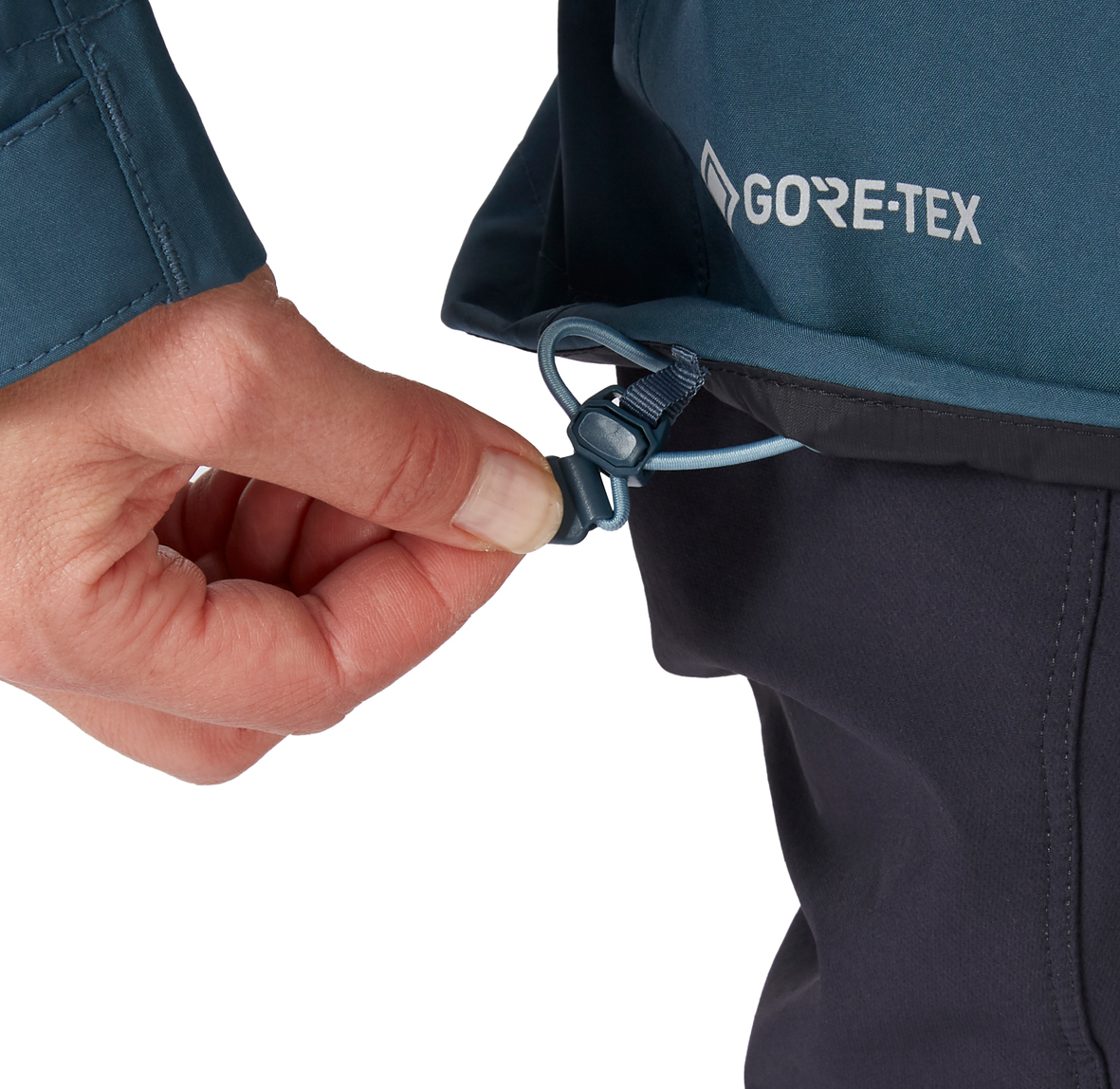 Womens_Namche_GTX_Jacket_OrionBlue_QWH_78_ORB_Model_Detail_05