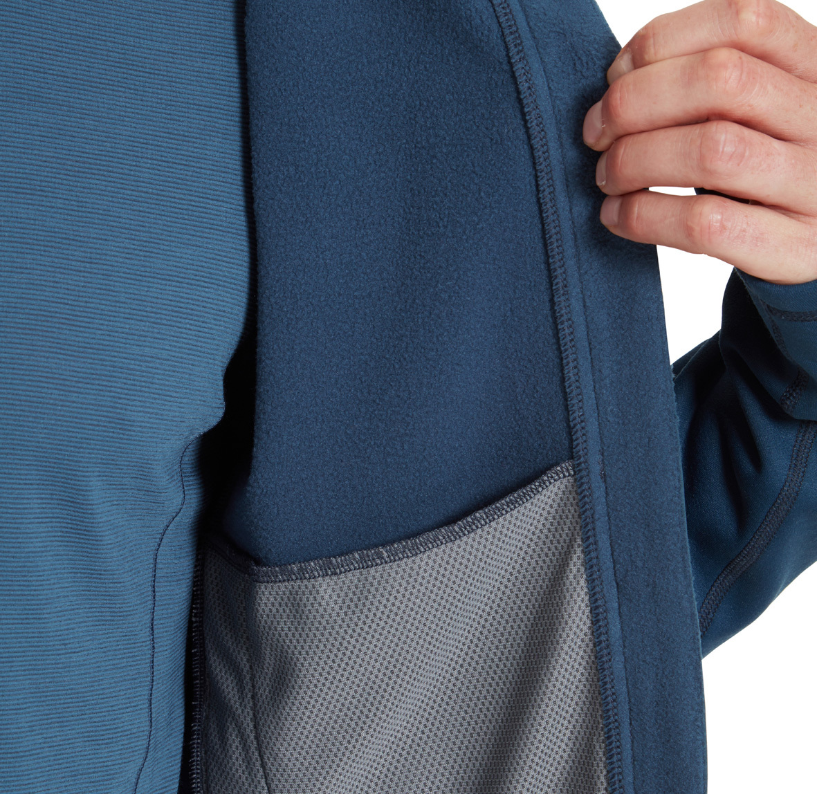Modulus_Hoody_TempestBlue_QFG_15_TMB_Model_Detail_01