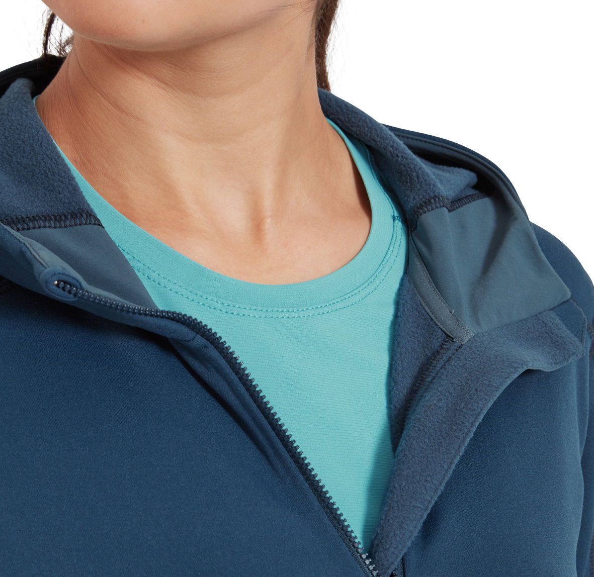 Womens_Modulus_Hoody_TempestBlue_QFG_16_TMB_Model_Detail_01