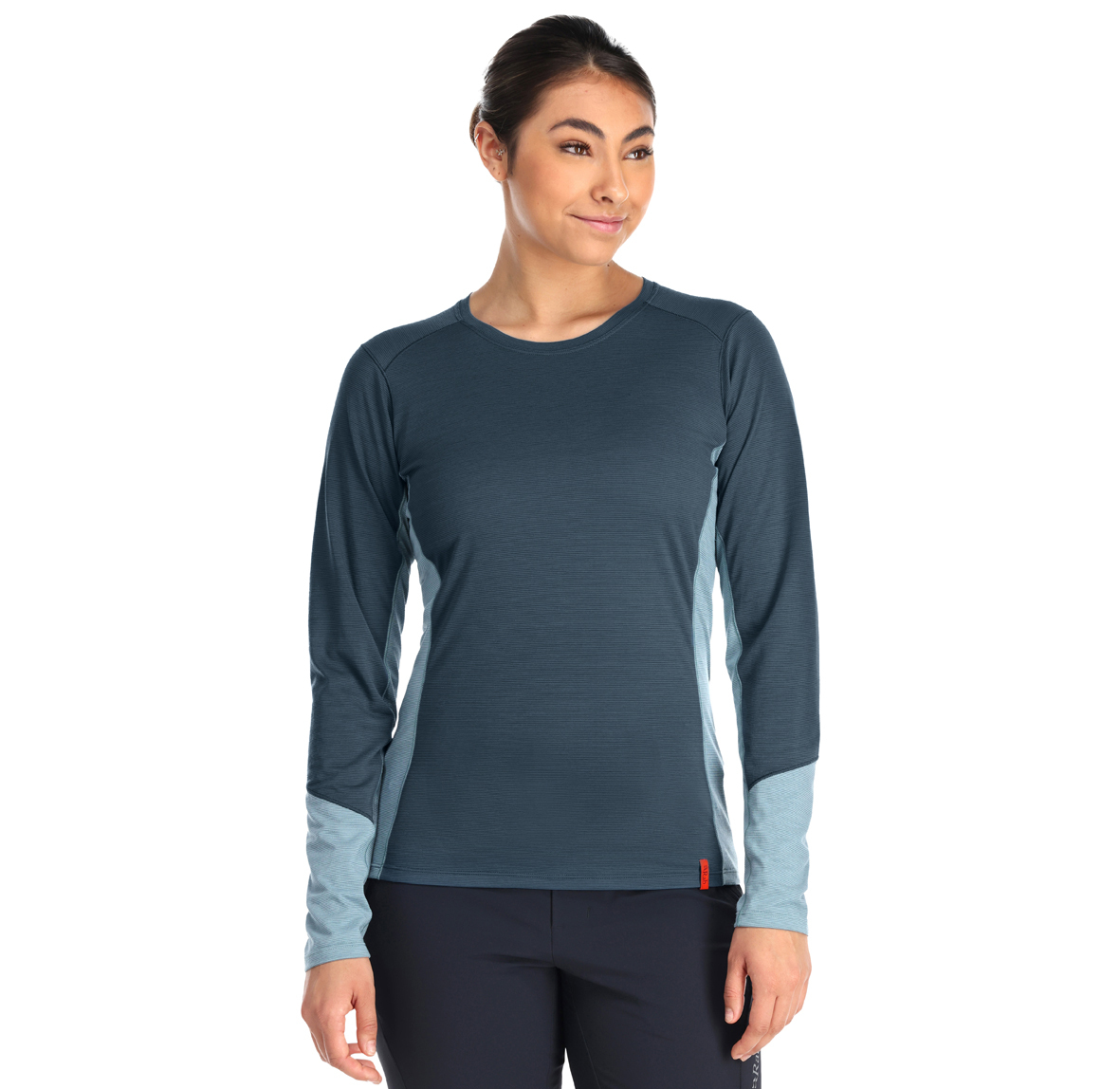 Womens_Syncrino_Base_LS_Tee_OrionBlue_QBL_33_ORB_DETAIL4