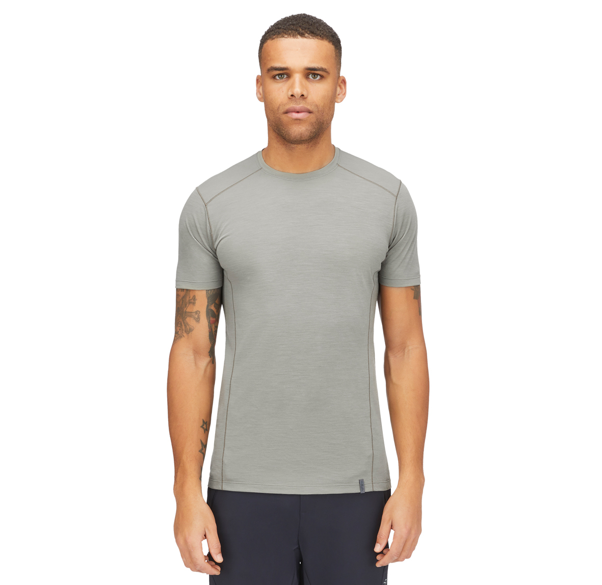 Syncrino_Base_Tee_Stone_QBL_30_STN_Model_Front_Full_Crop