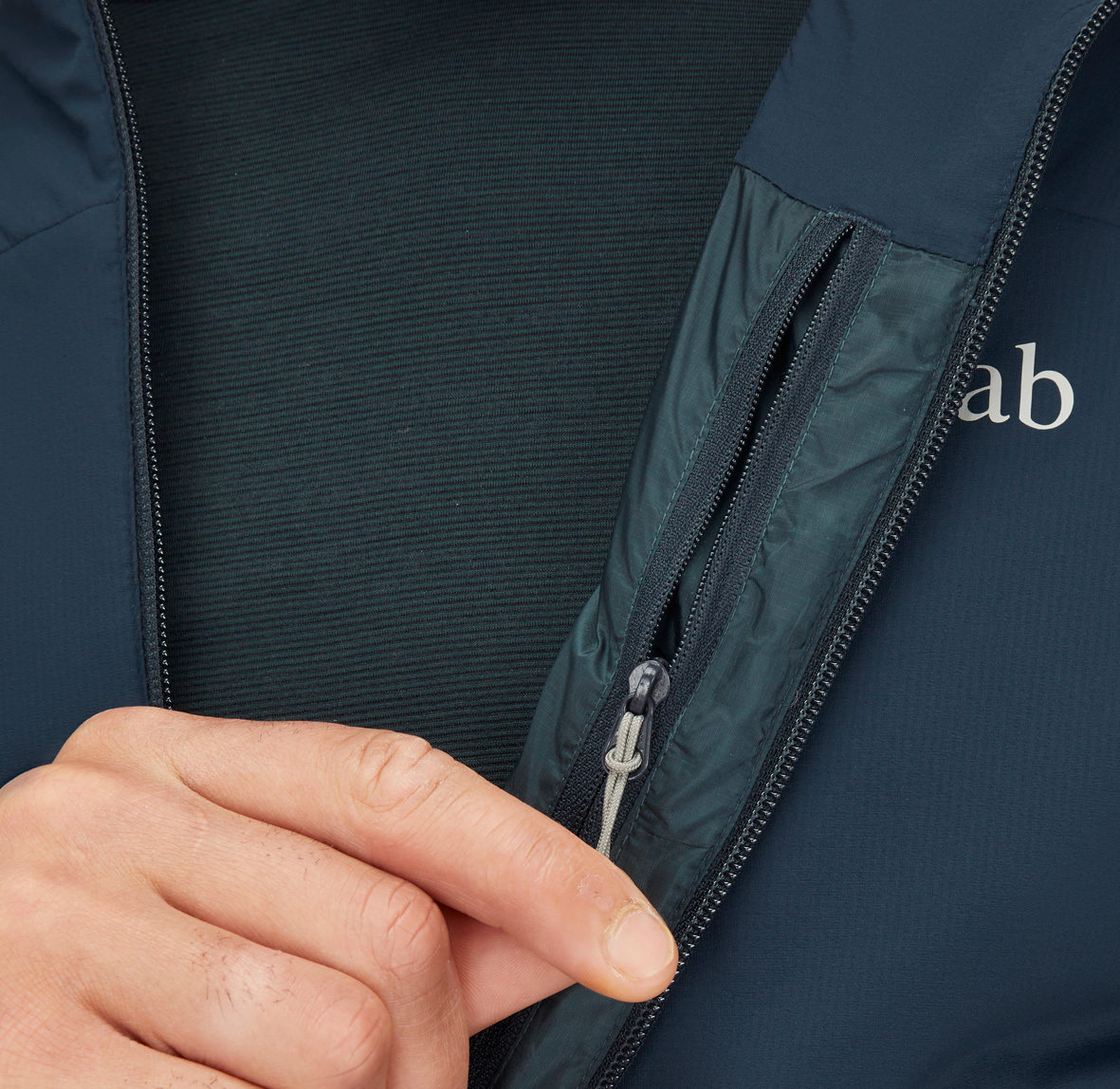 Xenair_Alpine_Light_Jacket_TempestBlue_QIP_17_TMB_Model_Detail_05