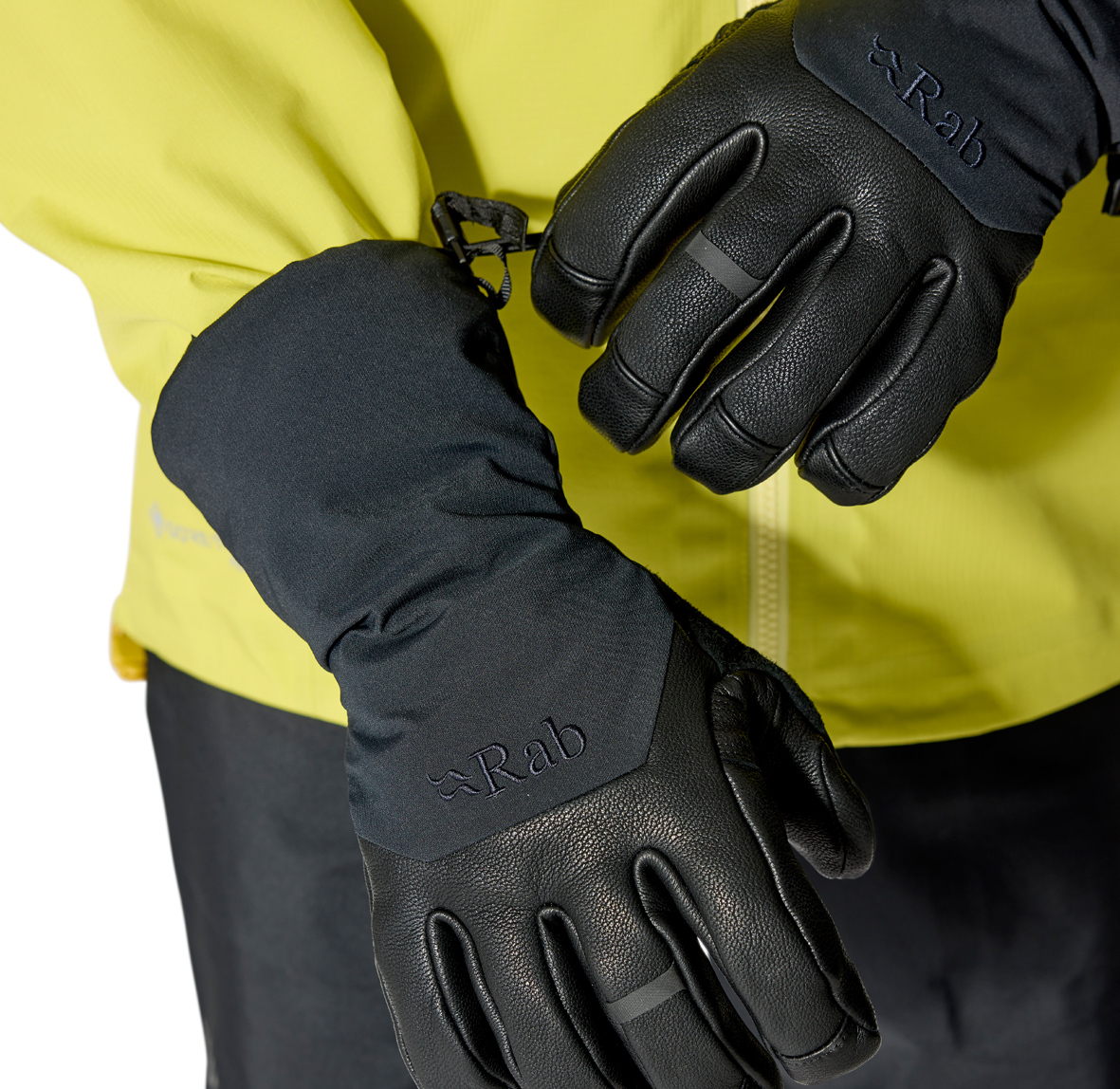Guide_GTX_Gauntlets_Black_QAJ_45_BLK_model_front