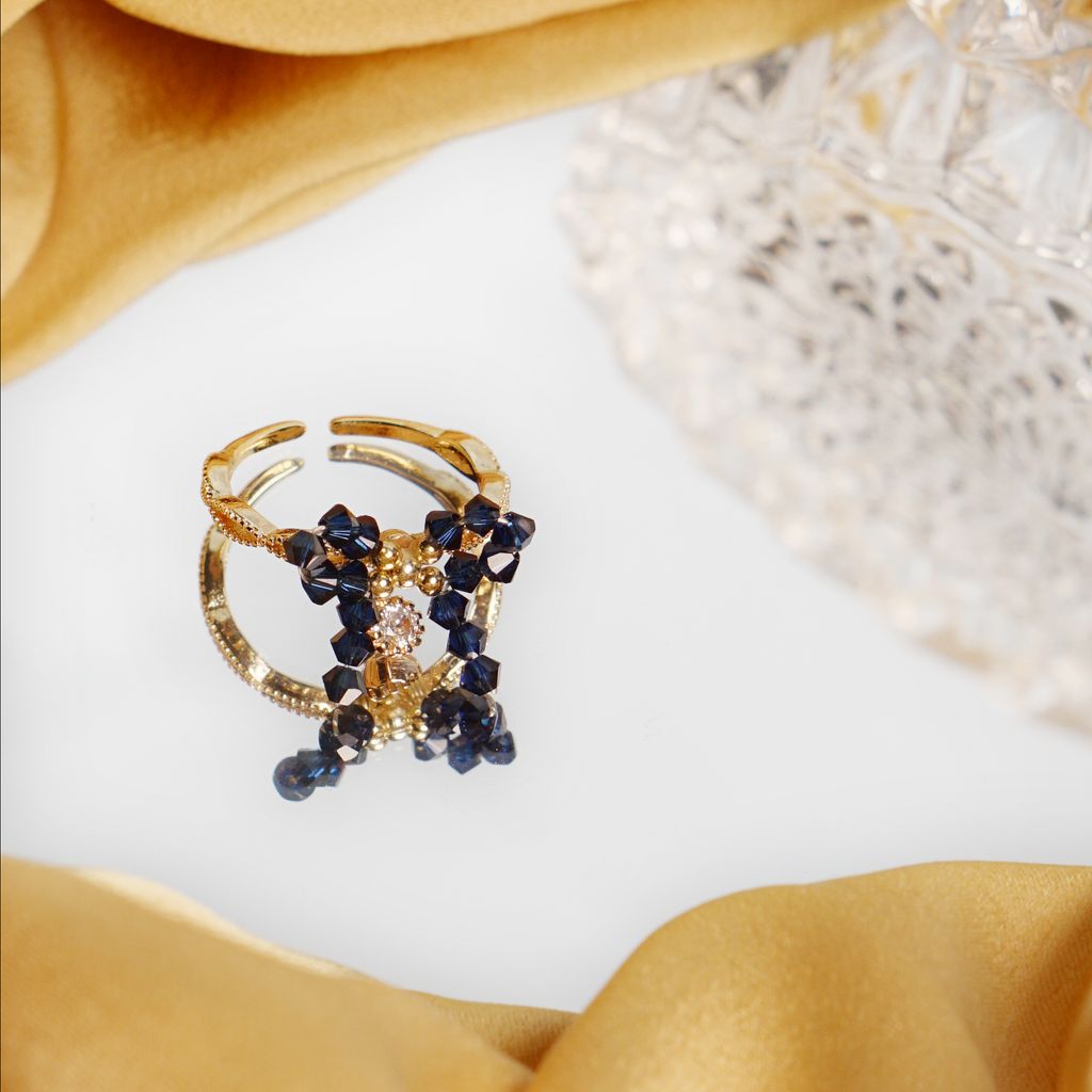 Regalia Bow Ring in Bluetrix