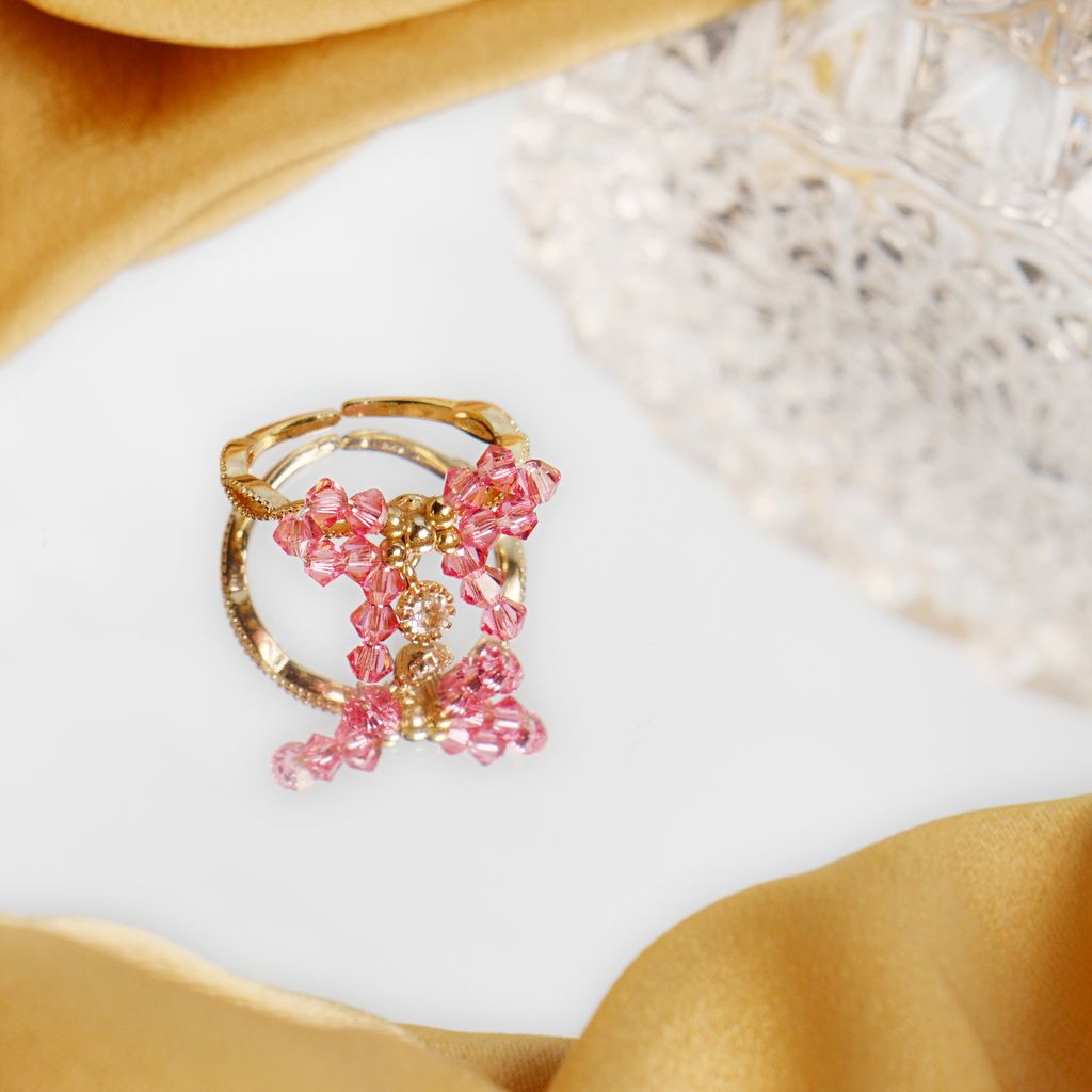 Regalia Bow Ring in Anastasia