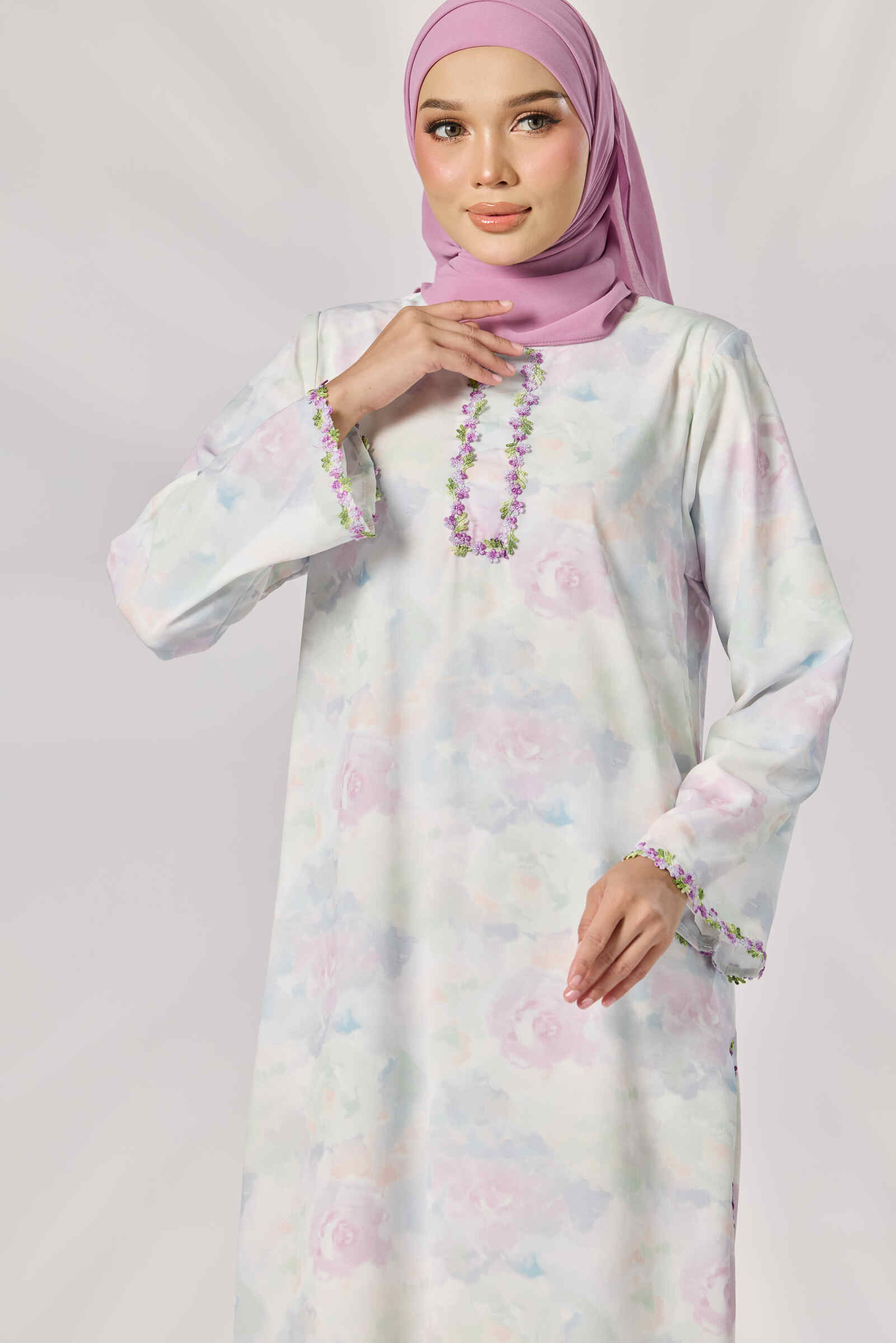 QAAMNIE32879