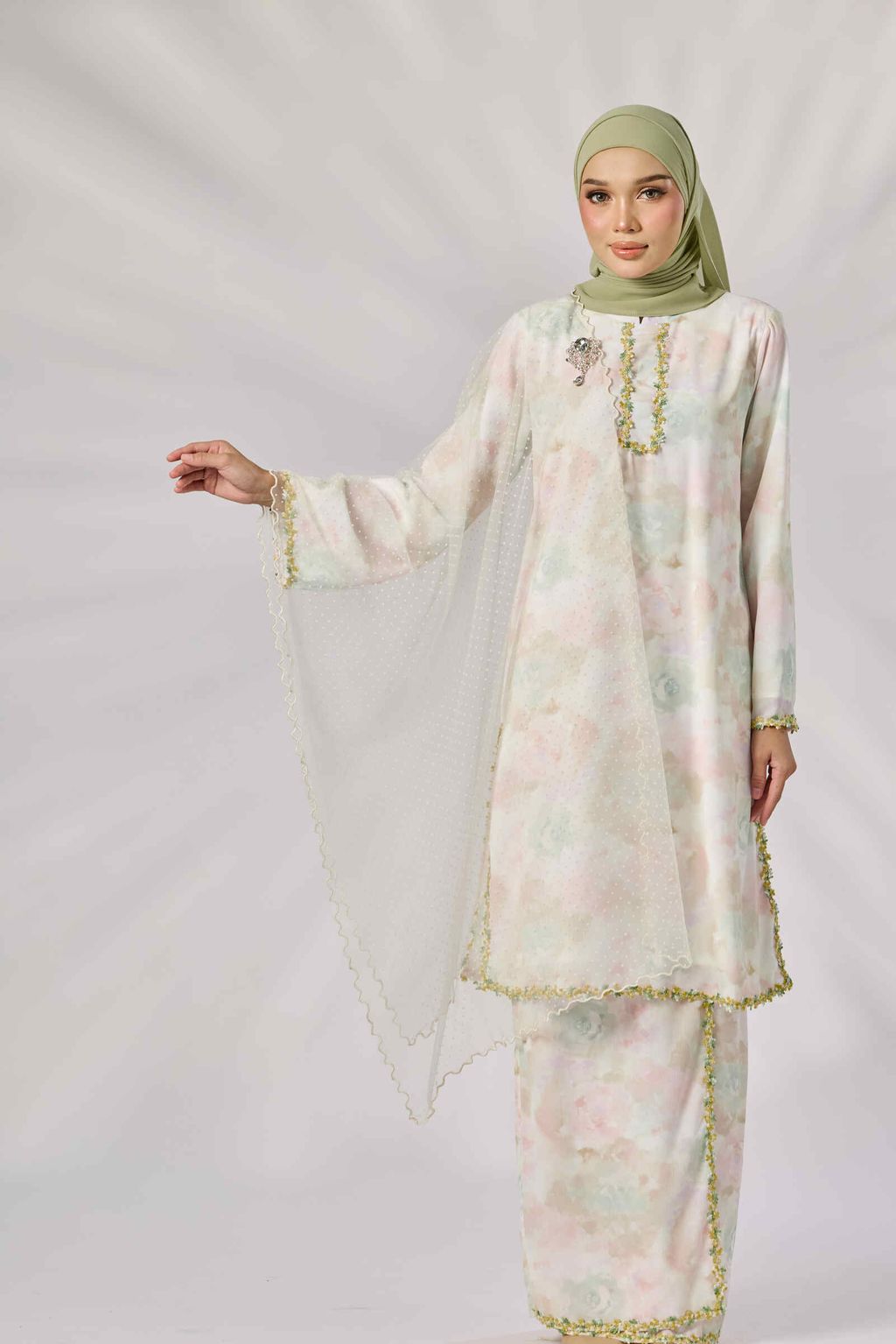 QAAMNIE32981