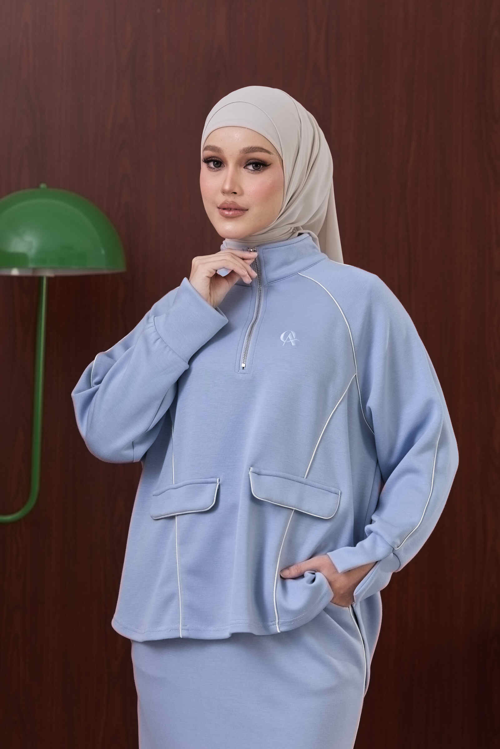 25062026 QAAMNIE7798