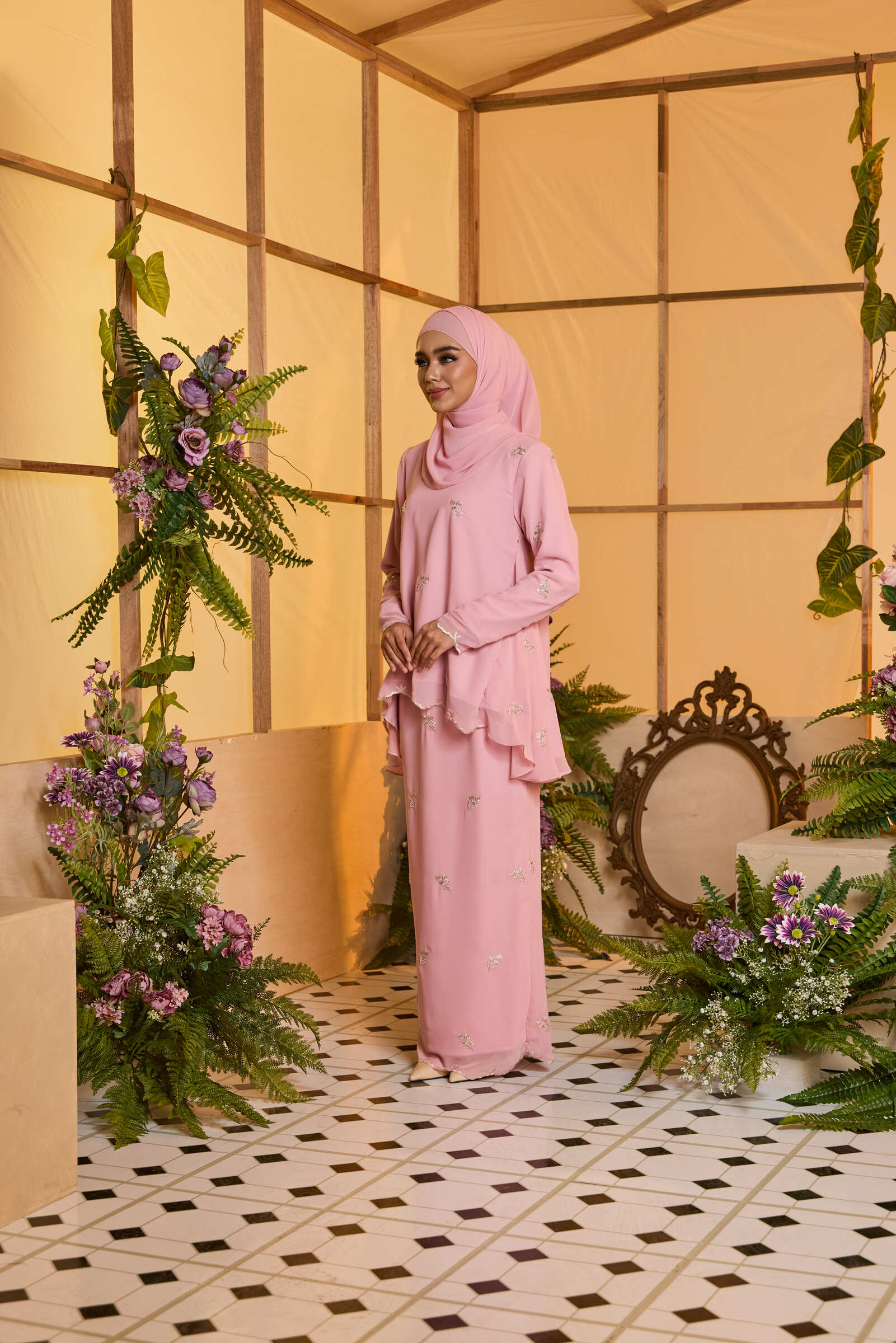 QAAMNIE6255