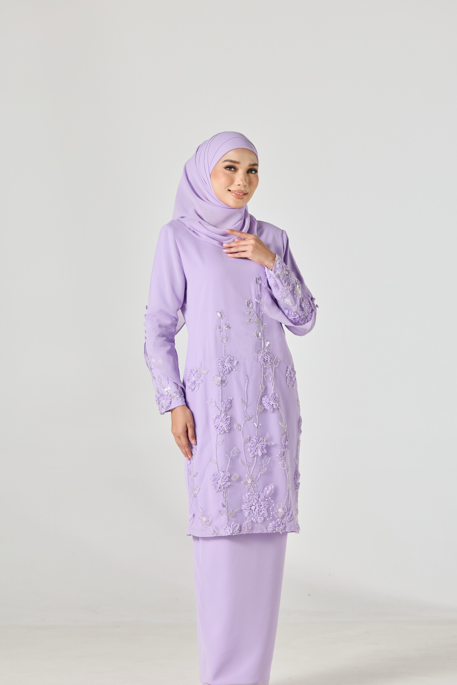 QAMMNIE4947