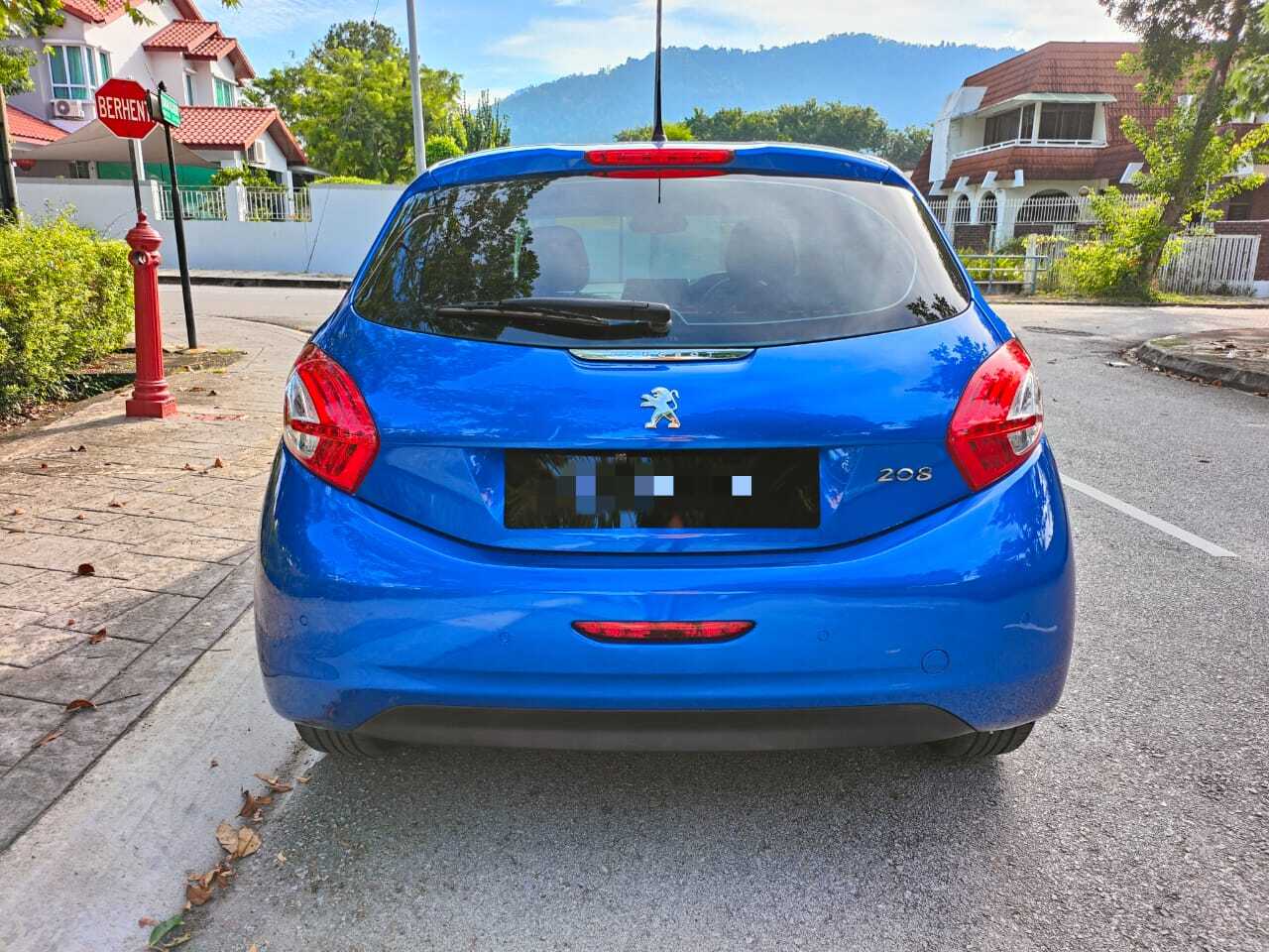 Peugeot 208 1.6 (A) 2013 Back
