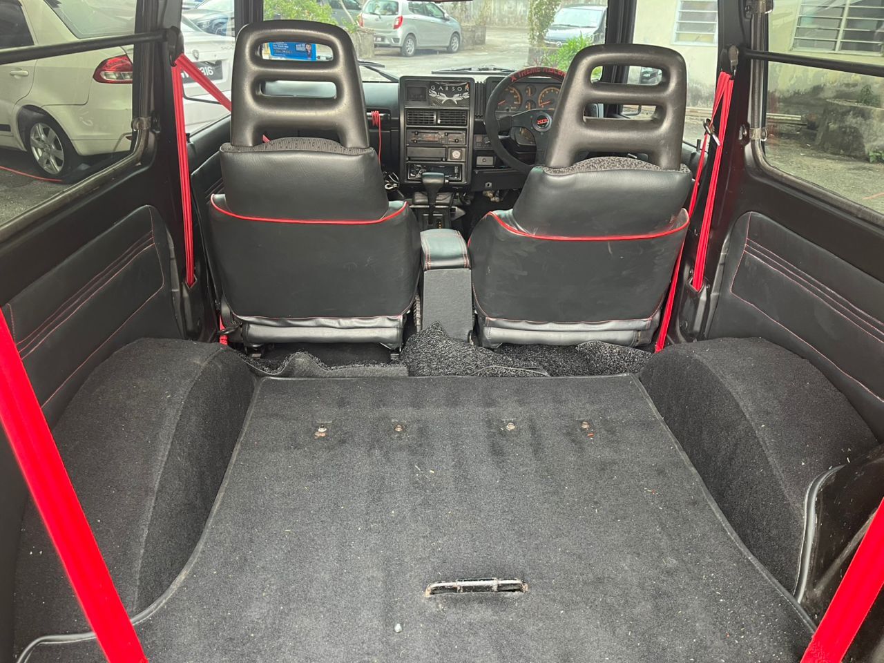 1982 Suzuki Jimny 1.3(A) Interior Back