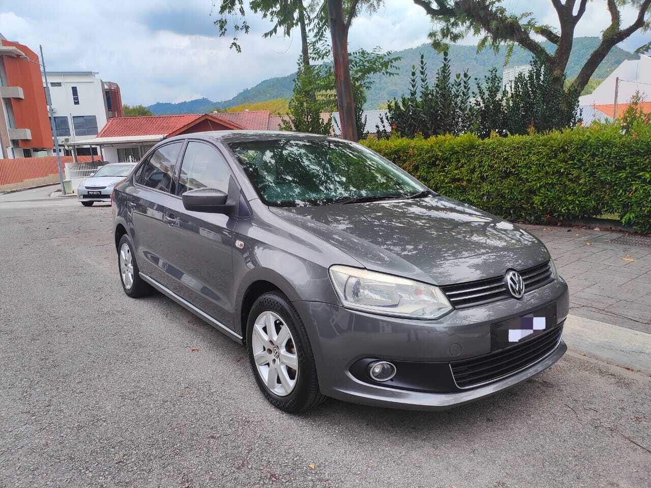 Volkswagen Polo 1.6 (A) 2014 Front Right