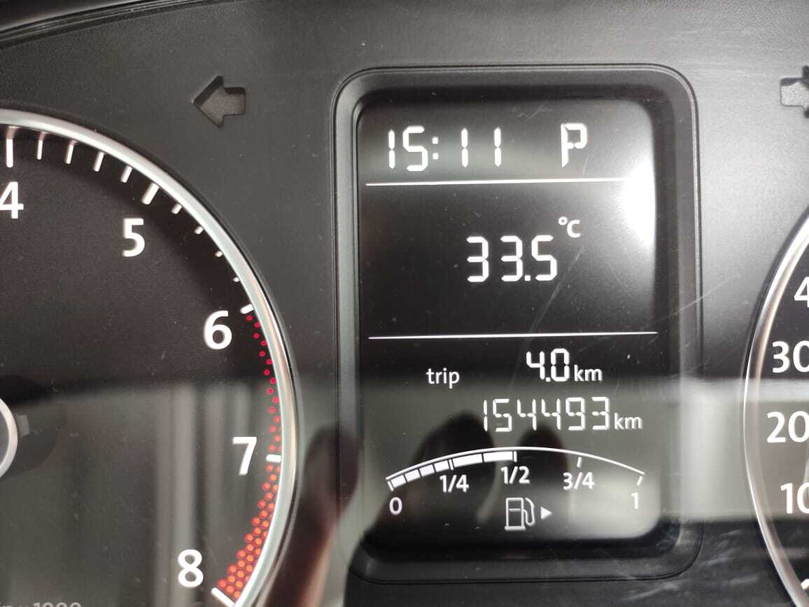 Volkswagen Polo 1.6 (A) 2014 Meter