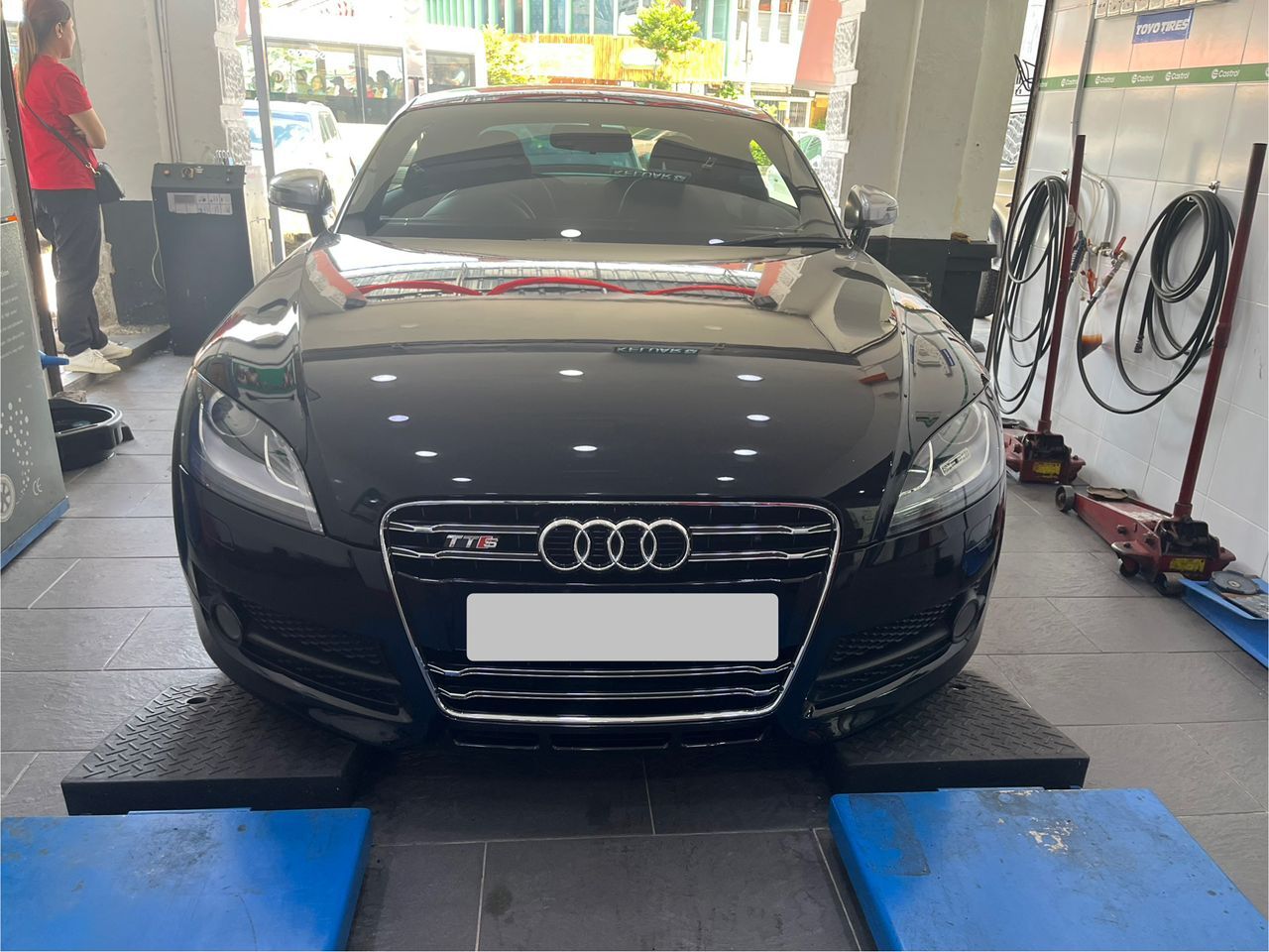 Audi TTS Mk2 20082012 Audi TTS 2.0 (A) Front