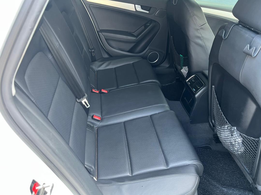 Audi A4 2013 (B8.5 Facelift) – Full S4 Body Kit Back Seat
