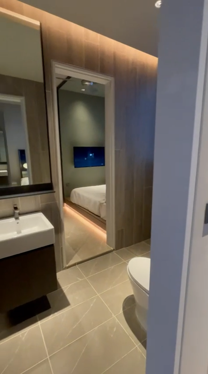 Antara Genting Share Toilet