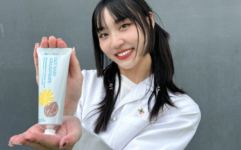 藥師驚嘆的胺基酸洗面乳！敏弱肌溫和清潔首選：Real 潔顏精粹