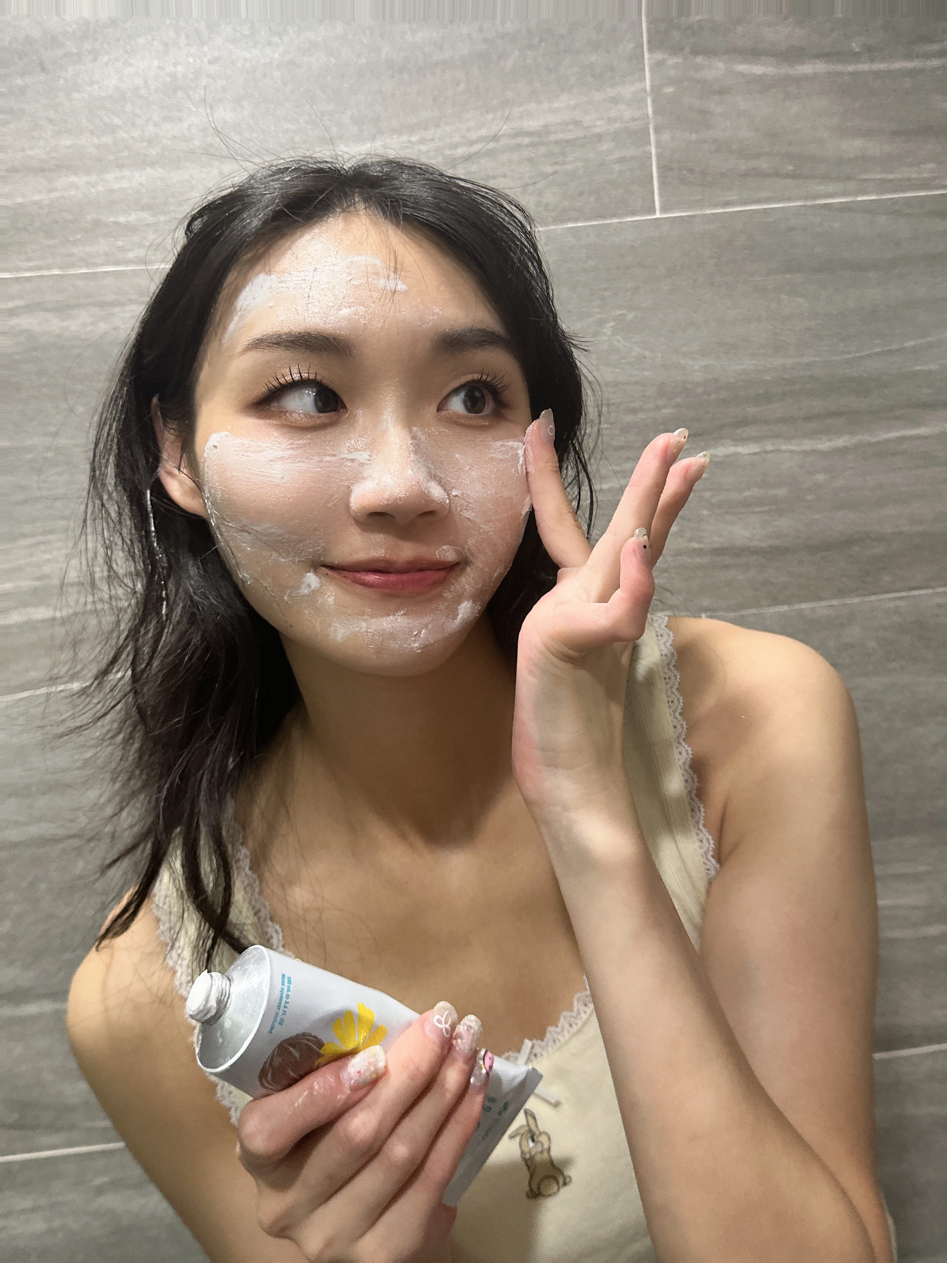 Real潔顏精粹洗後不緊繃，肌膚像是會呼吸一樣