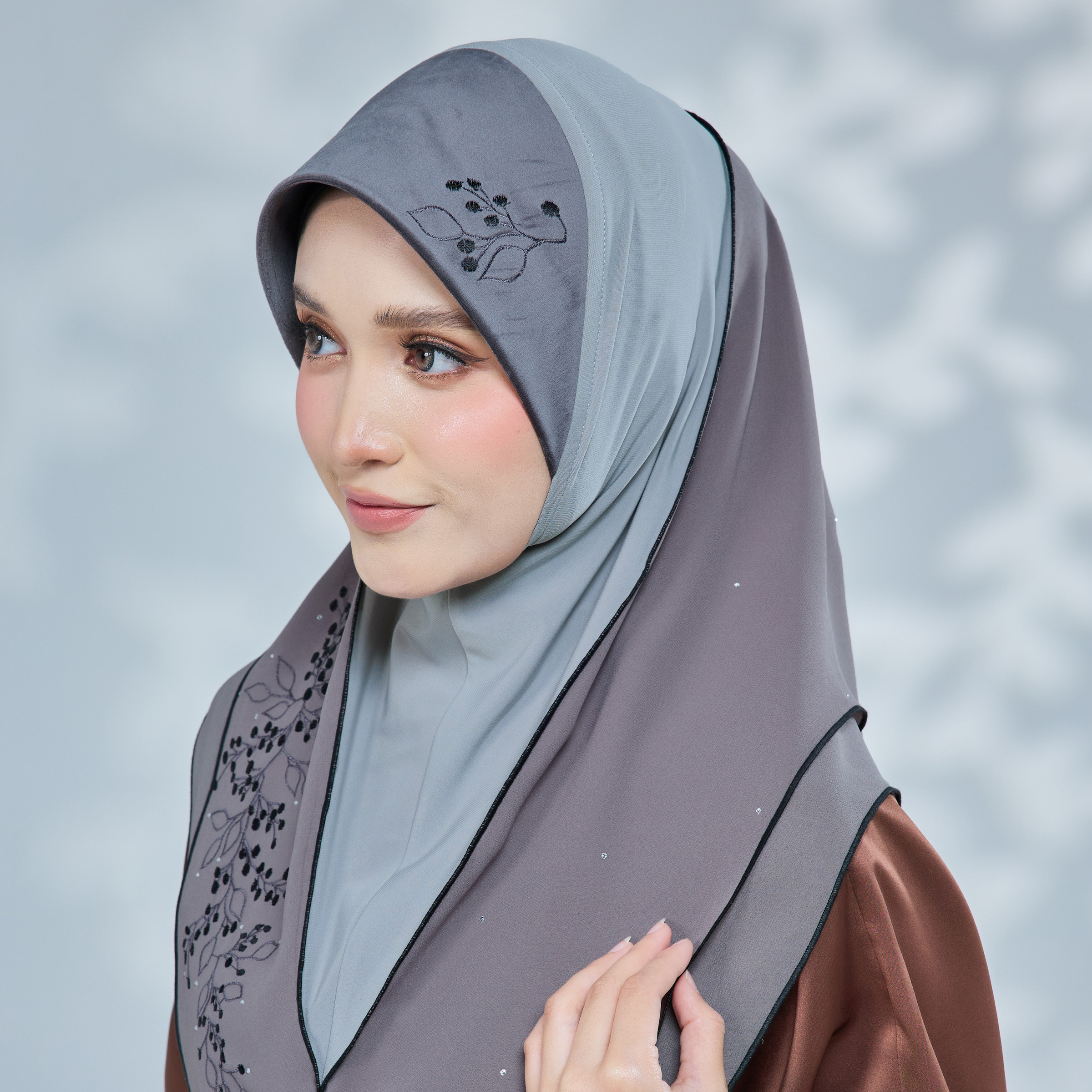 gray close up 2 layer_2