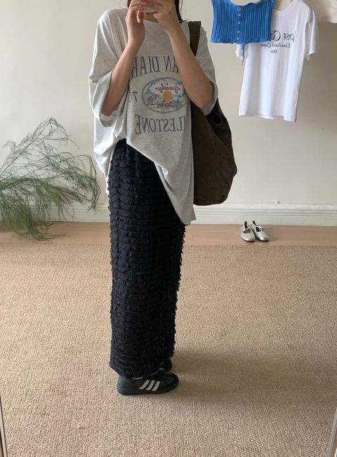 chic-feather-skirt-japanese-style.jpg
