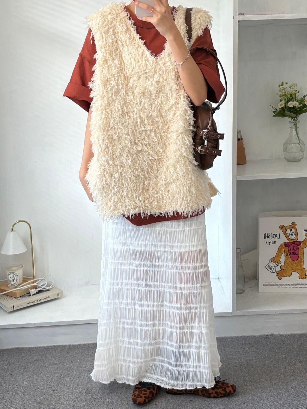 soft-feathered-trim-vest.jpg