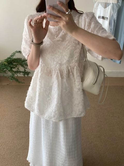 puffy-sleeve-floral-japanese-top.jpg