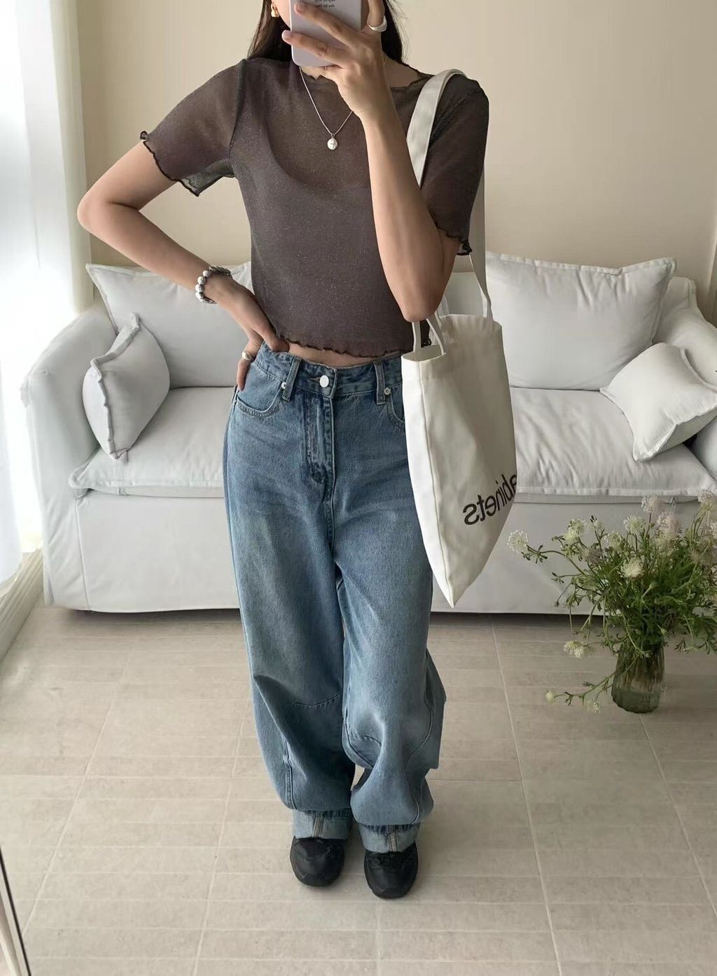 crop-top-ruffle-trim.jpg
