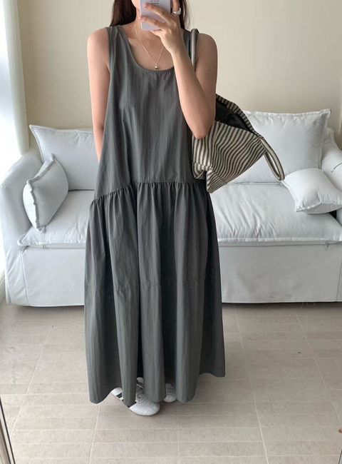 korean-relaxed-fit-vest-dress.jpg