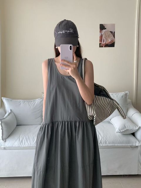 soft-flowy-korean-dress.jpg