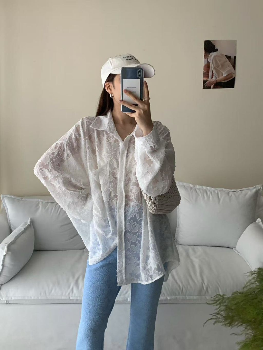 soft-feminine-lace-blouse.jpg