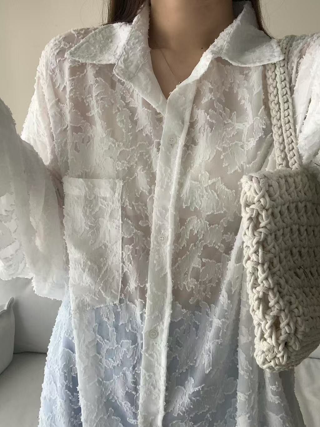 soft-feminine-lace-blouse.jpg
