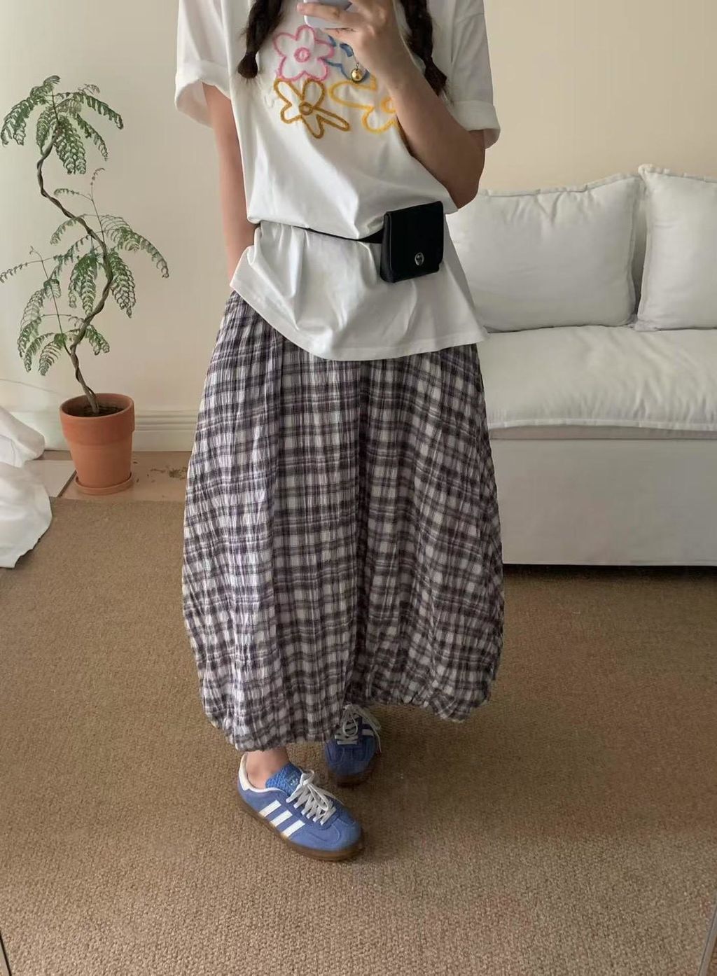 edgy-checkered-mini-skirt.jpg