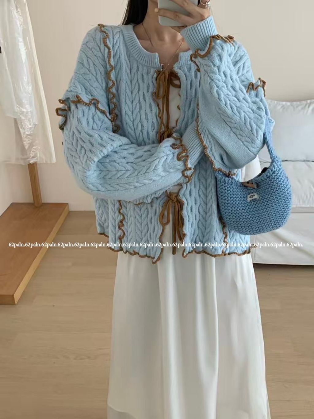 62plan 日系風撞色花邊針織毛衣外套 藍色穿搭