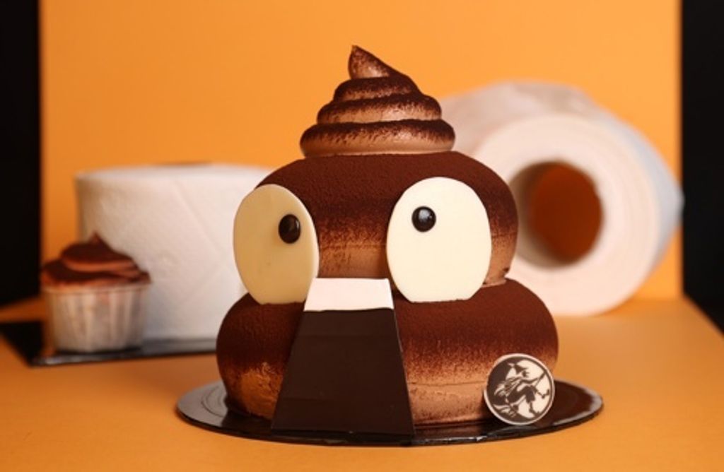 Holly_Shit_2_1334x872