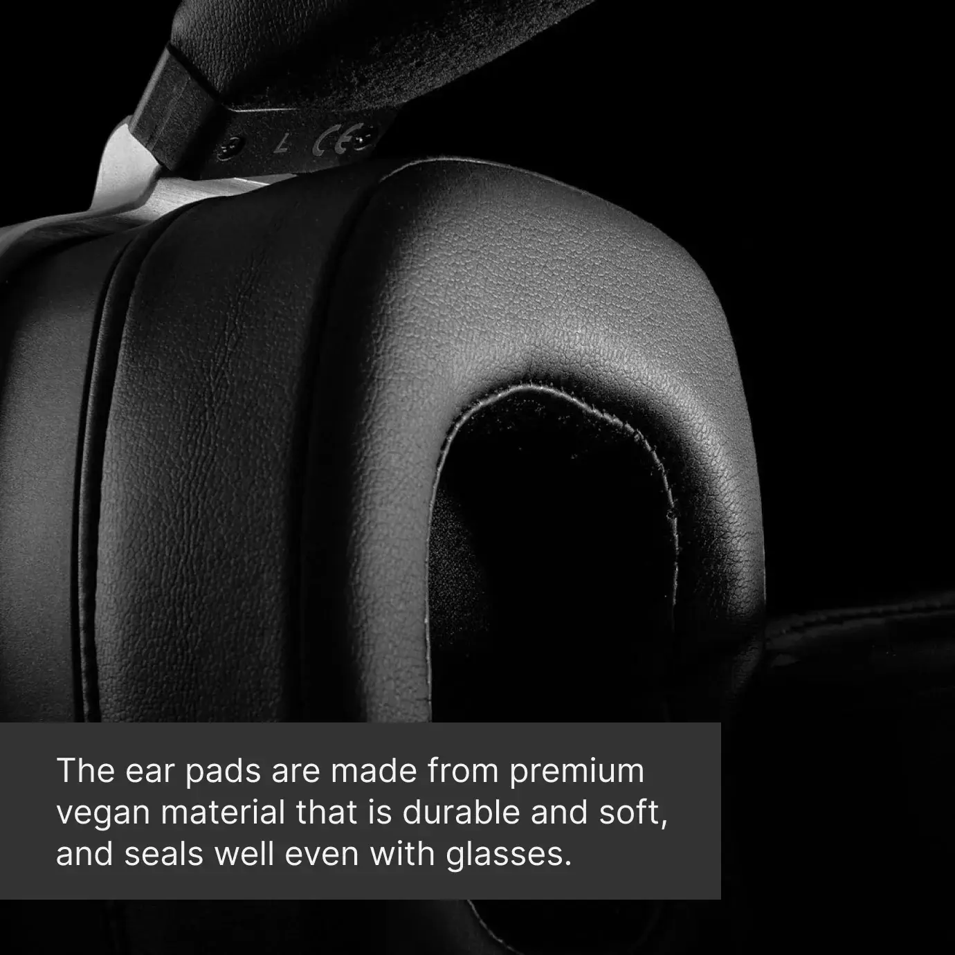 feature-heddphone-ear-pad