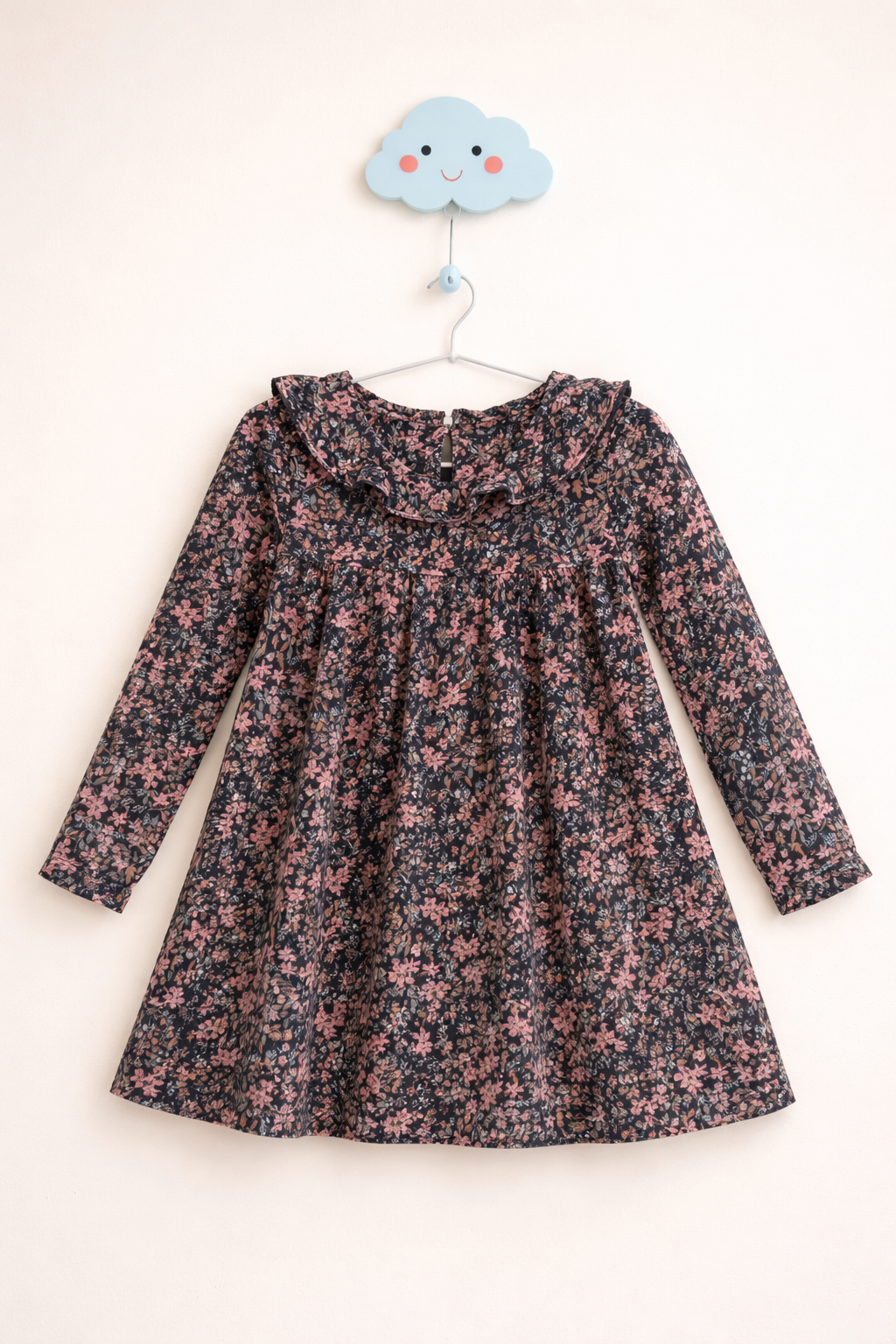 Floral dress on a cloud hook (1)