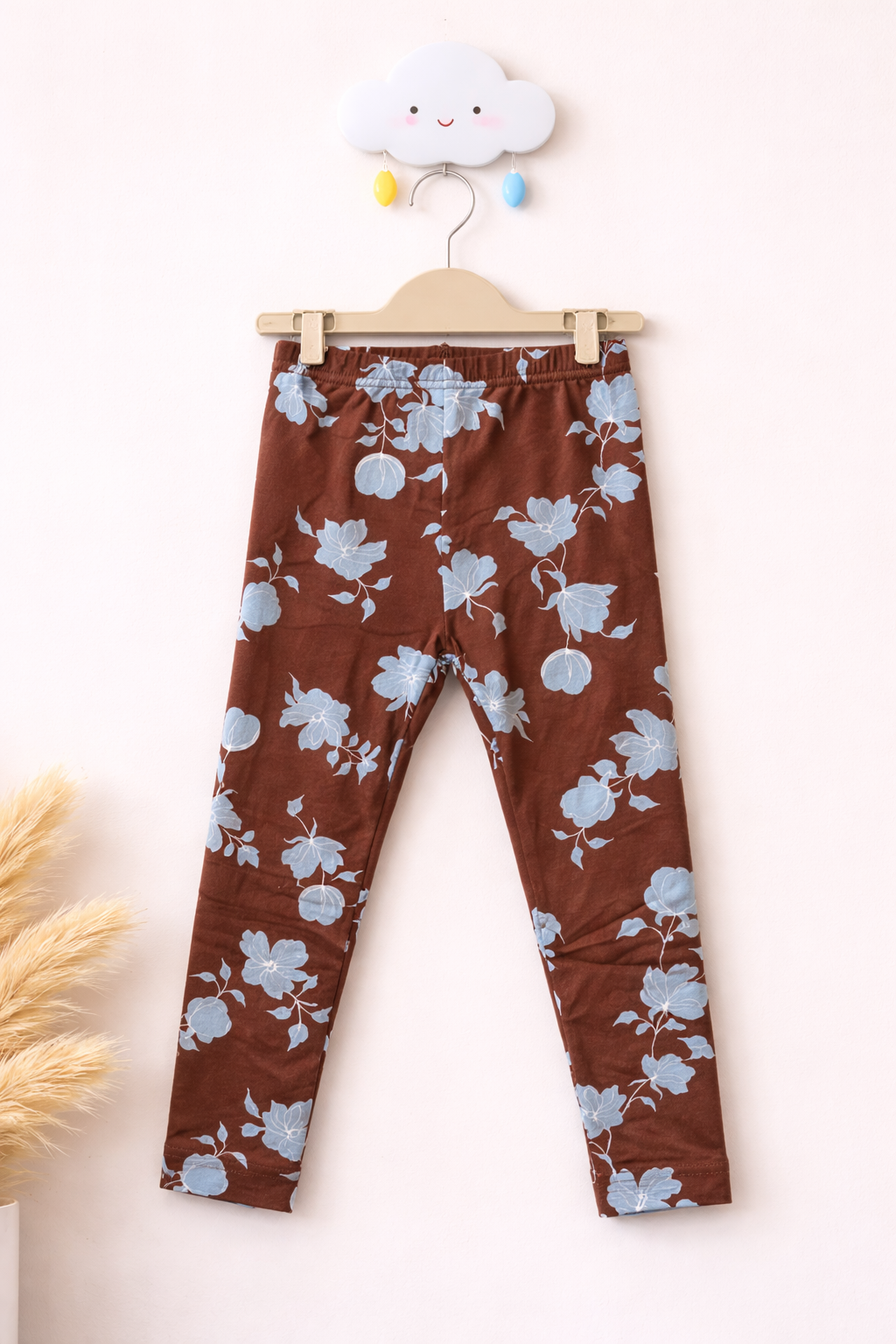 Floral leggings on cloud hanger