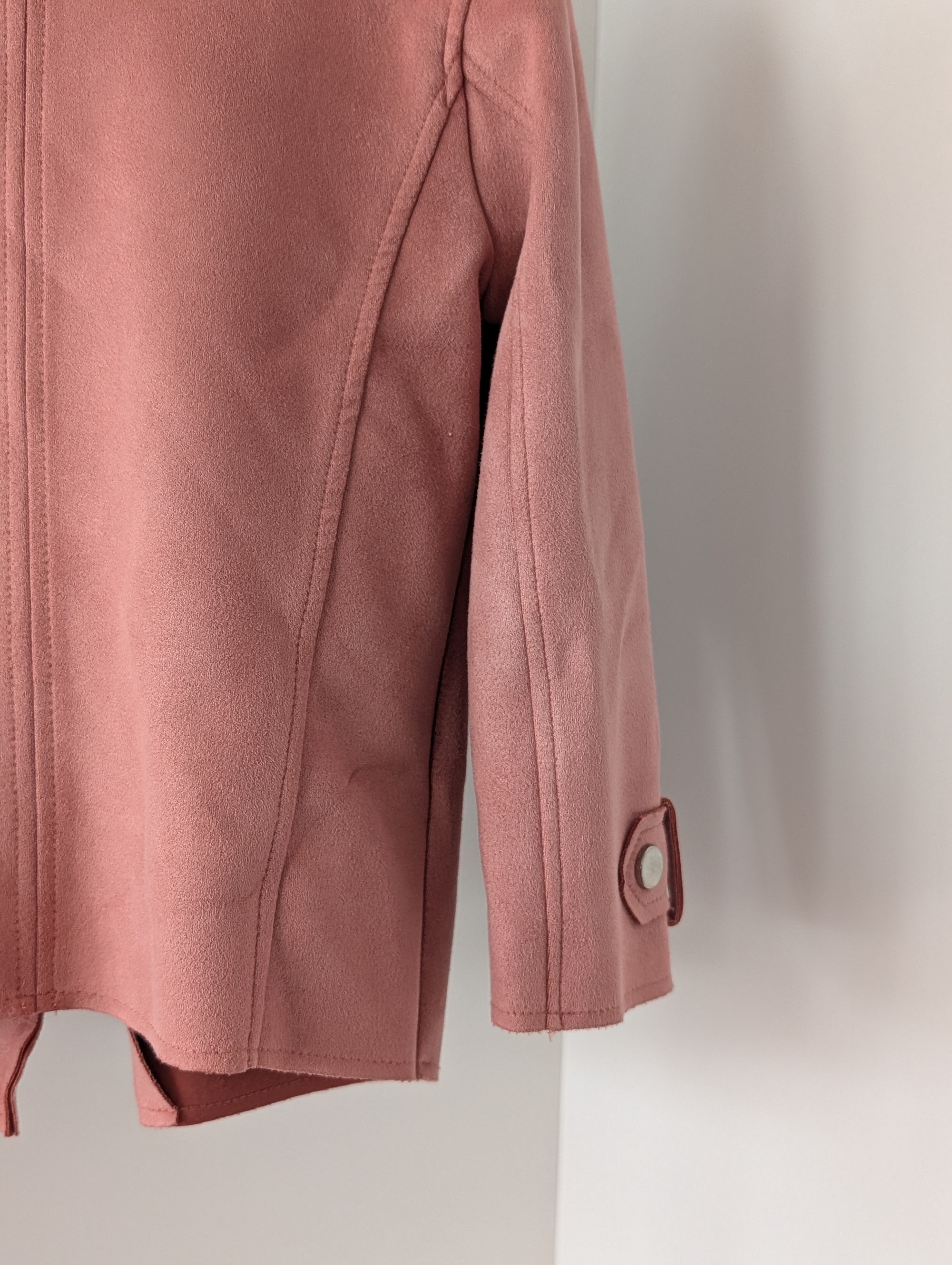 PXL_20251102_031428729.PORTRAIT.ORIGINAL