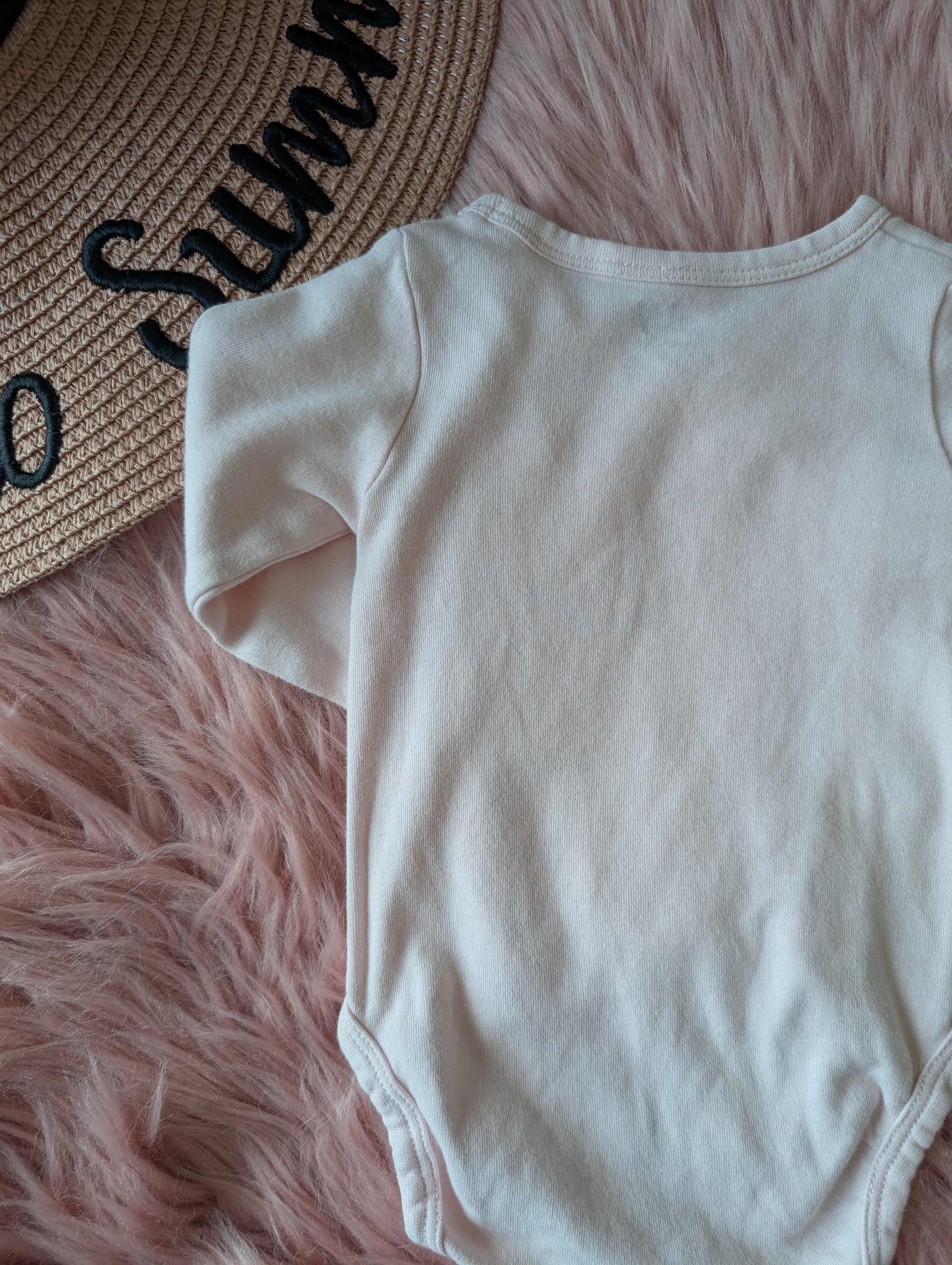 PXL_20251122_023417777