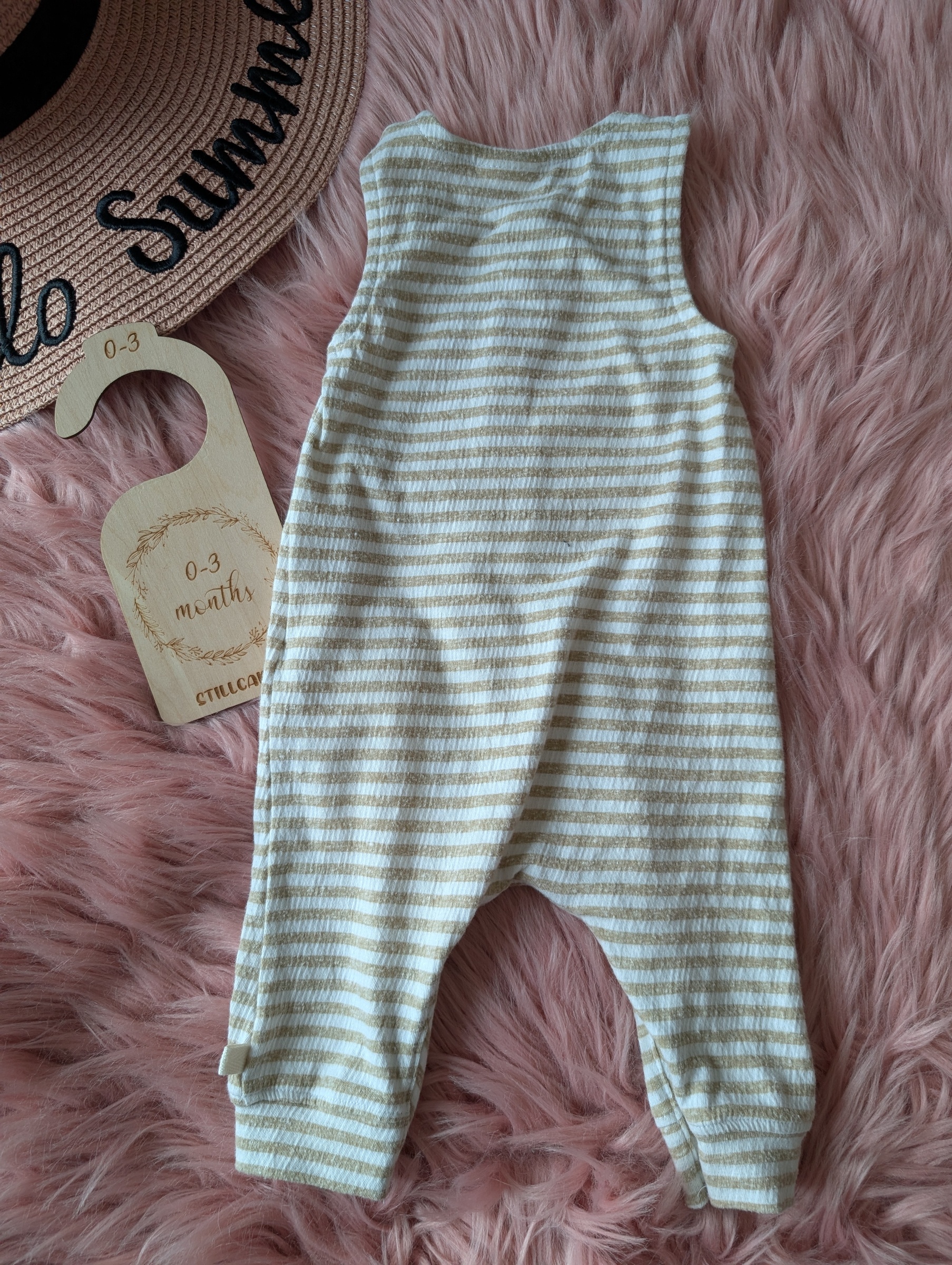 PXL_20251122_024525324