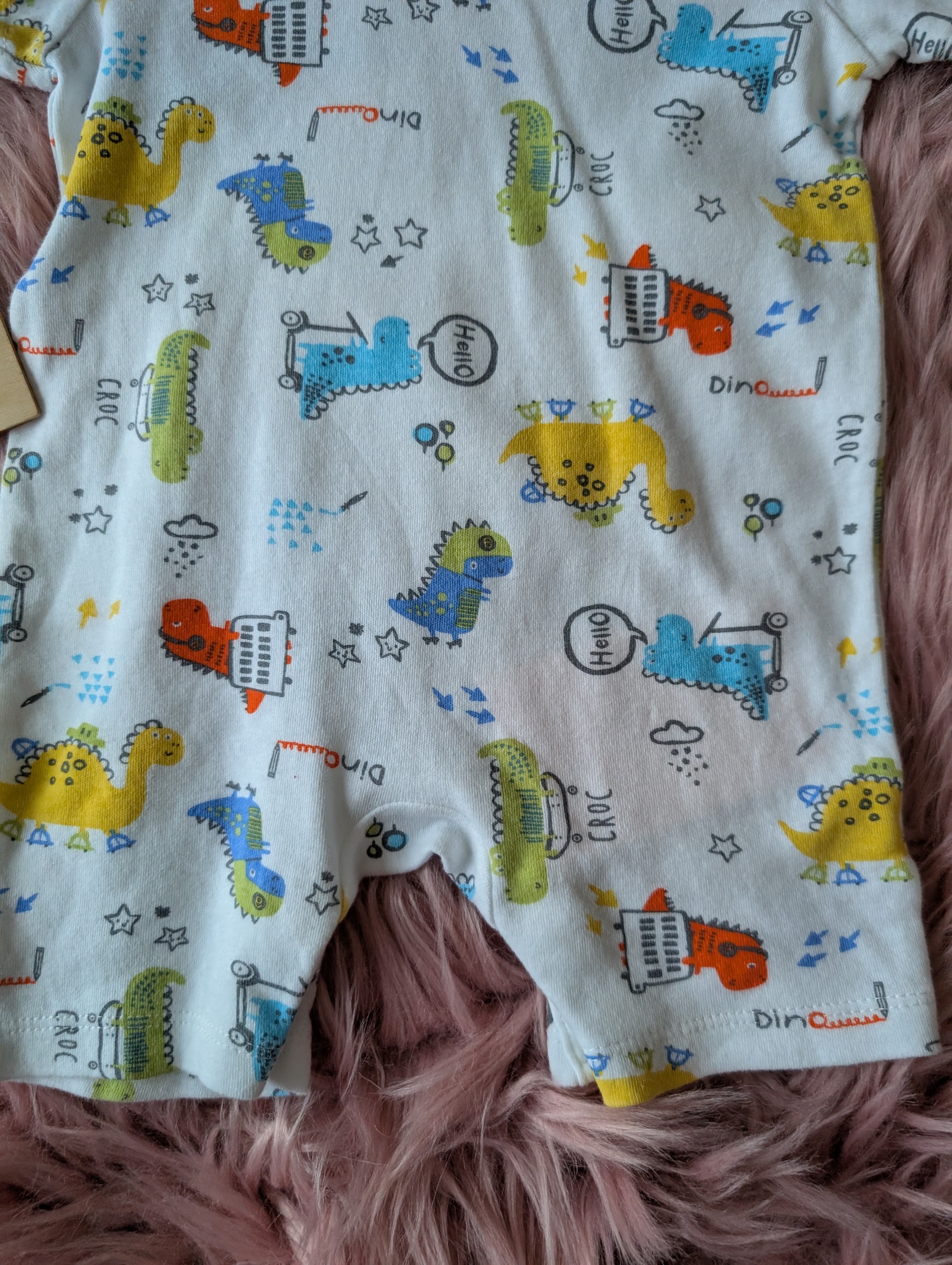 PXL_20251122_023551825