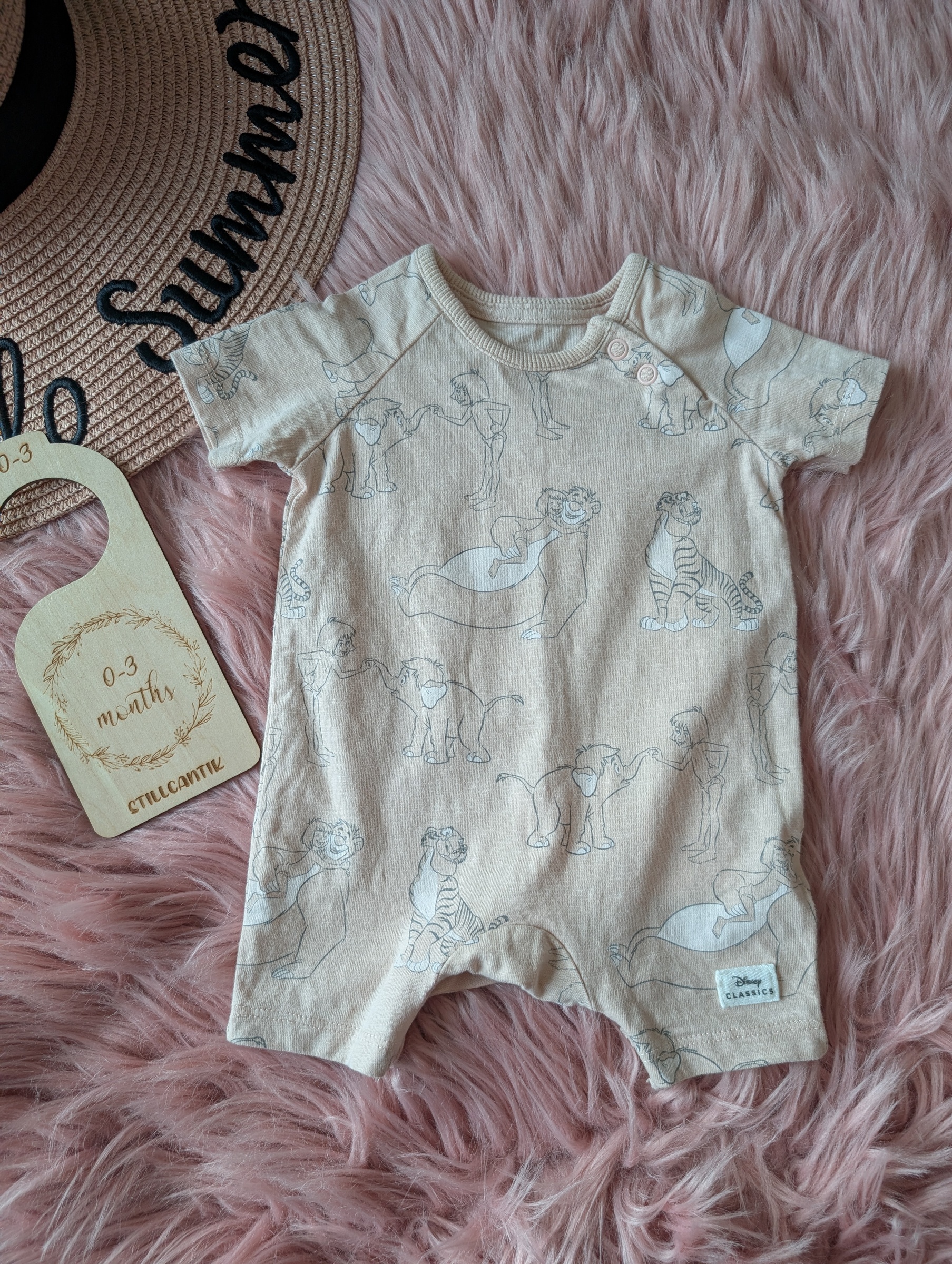 PXL_20251122_023900645