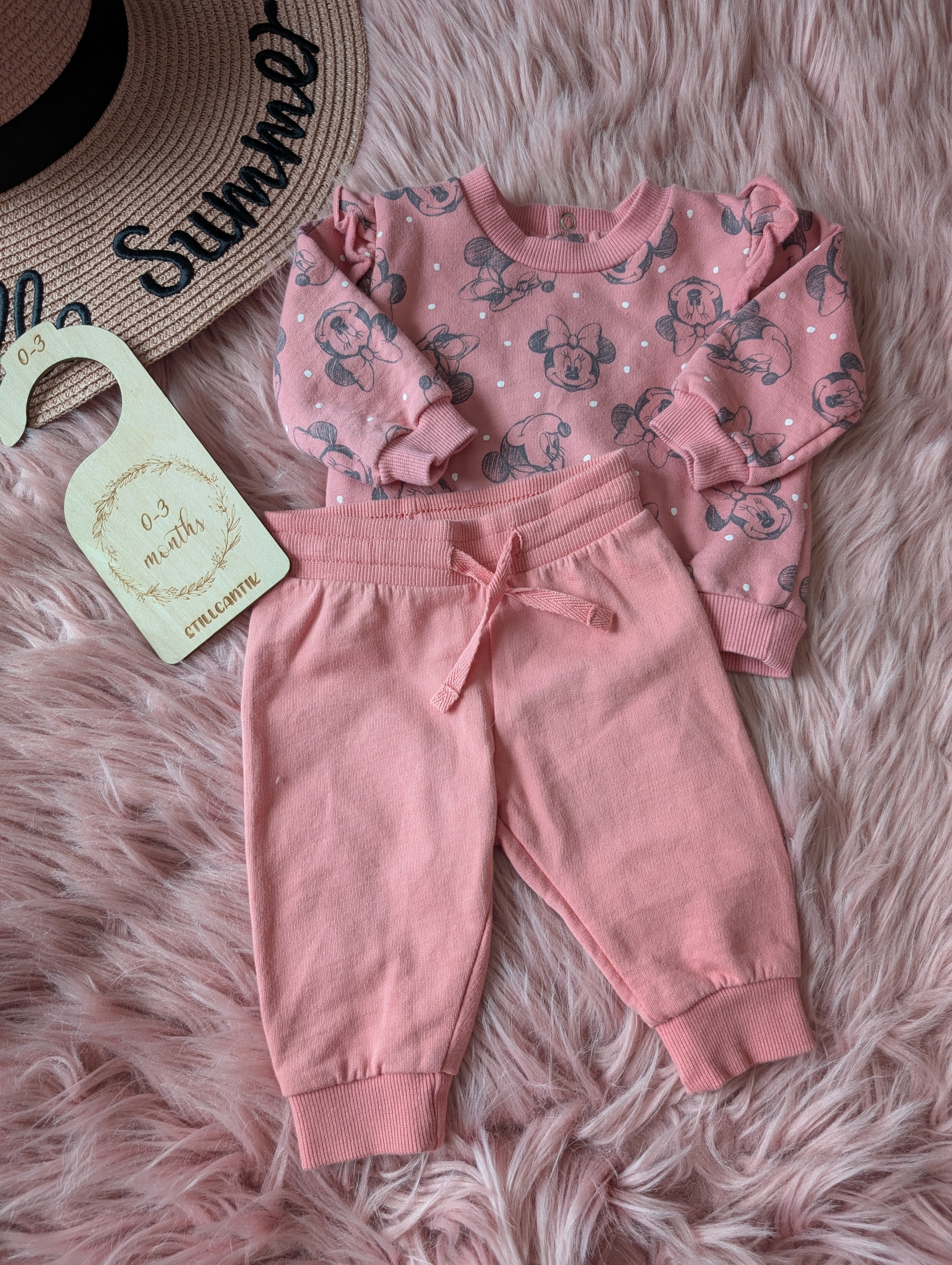 PXL_20251122_025955364