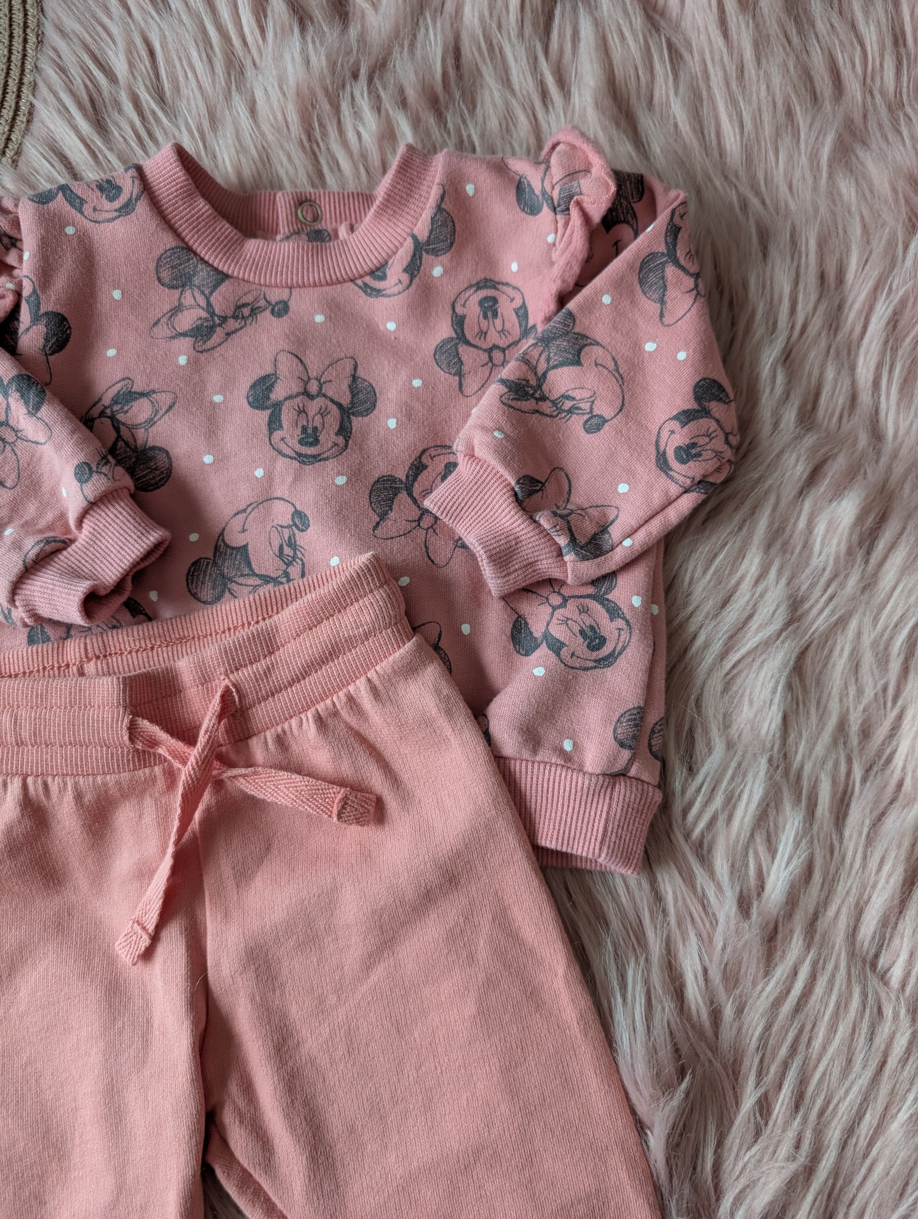 PXL_20251122_025959087